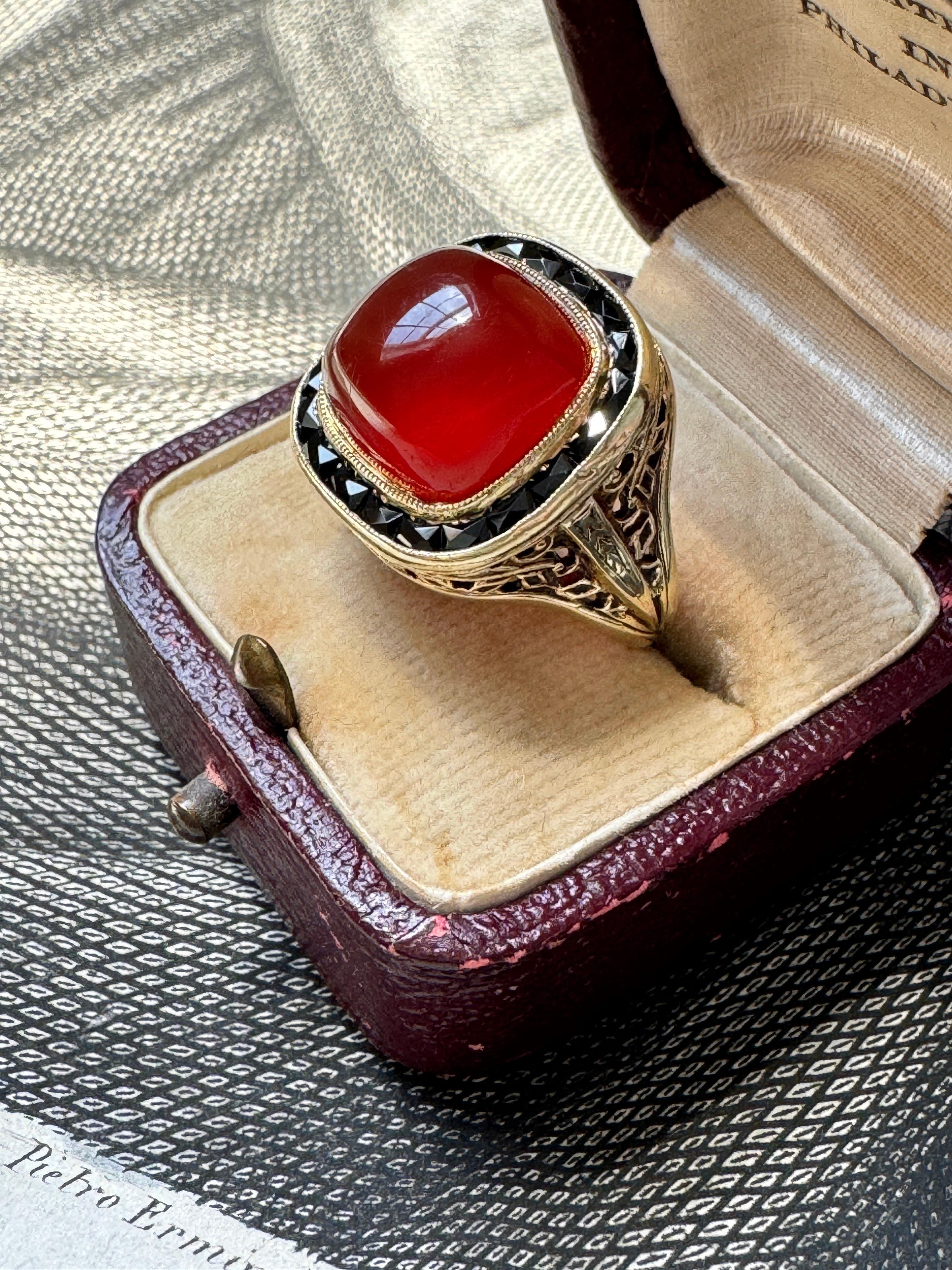 Art Deco Carnelian and Onyx Ring by Bailey, Banks, & Biddle In Good Condition For Sale In Hummelstown, PA