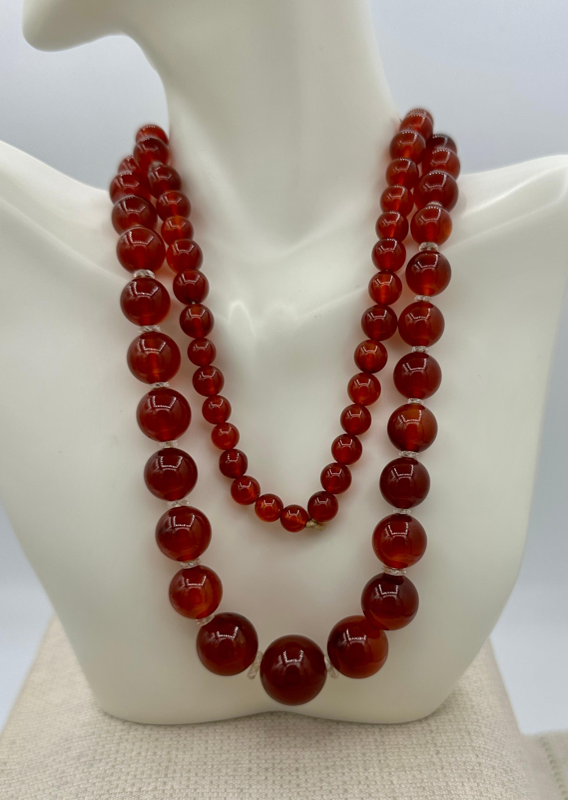 Art Deco Karneol Bergkristall Halskette 28 Zoll abgestufte Perlen Antik im Zustand „Hervorragend“ im Angebot in New York, NY