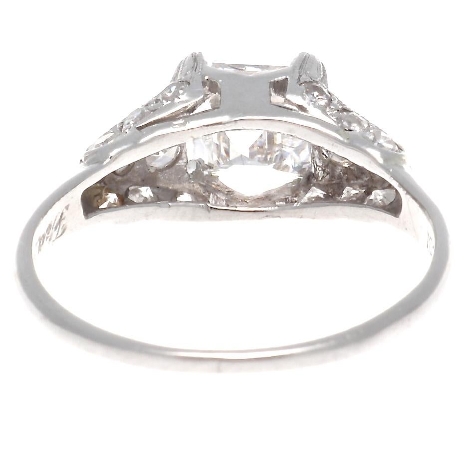 Art Deco Carré Cut Diamond Platinum Engagement Ring In Excellent Condition In Beverly Hills, CA