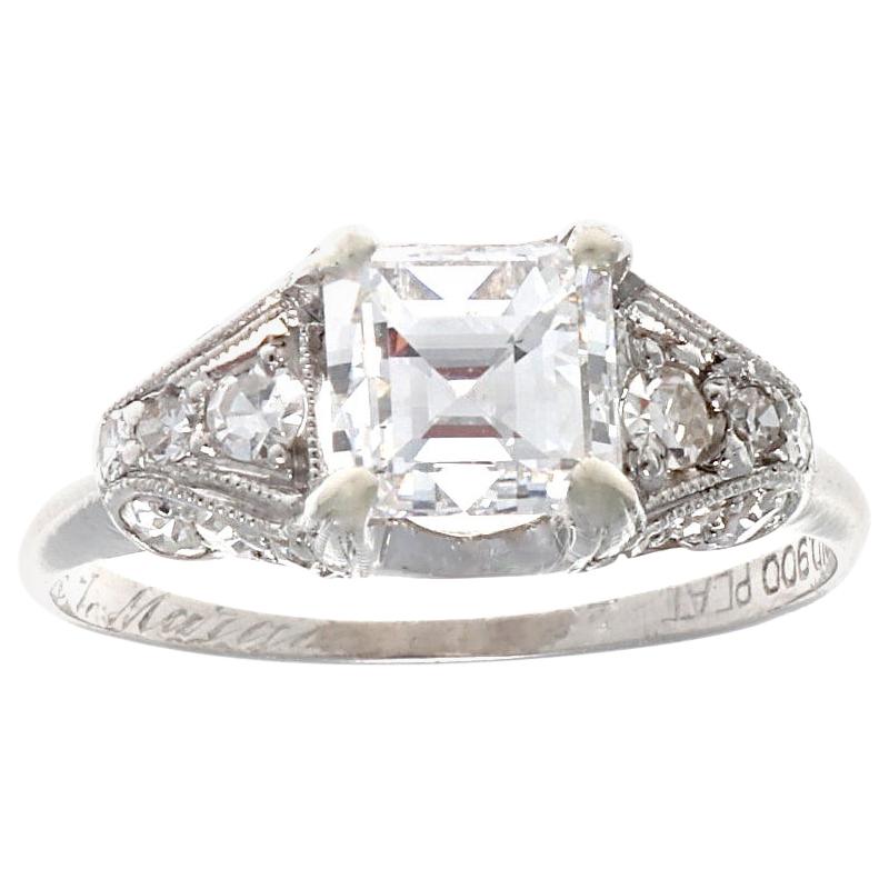 Art Deco Carré Cut Diamond Platinum Engagement Ring