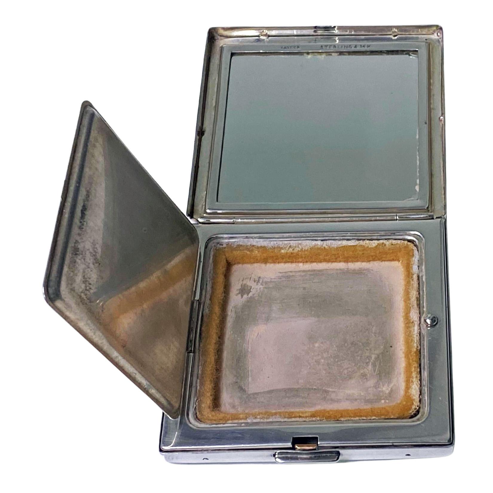 Caja compacta Art Decó Cartier de 14 quilates y plata de ley Años 30. en venta 5
