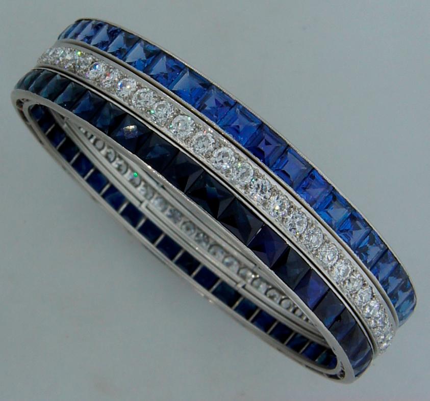 Art Deco Cartier Bangle Bracelet Platinum Diamond Sapphire, French In Good Condition In Beverly Hills, CA