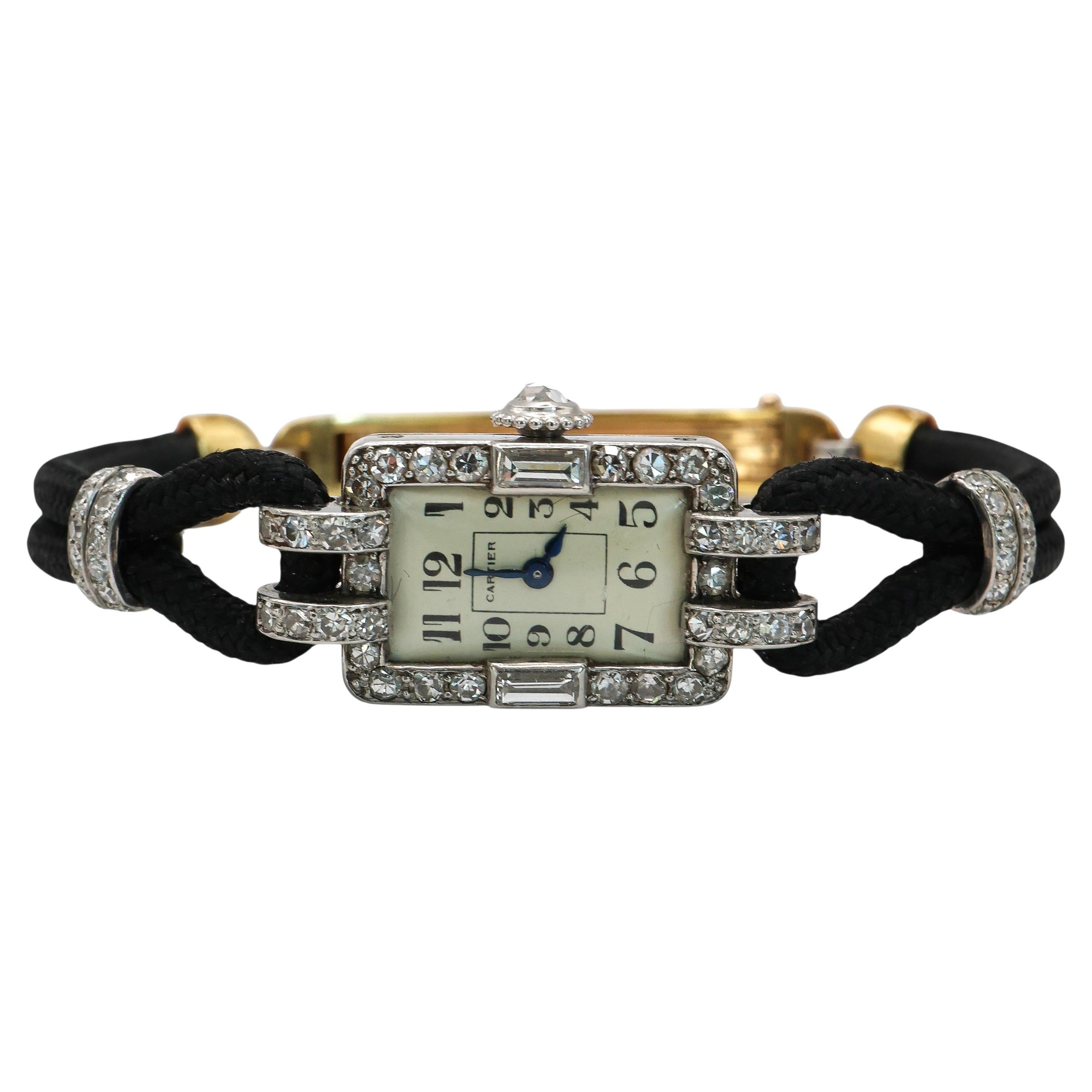 Montre de cocktail Art déco de Cartier en platine et émail, vers 1930 en vente