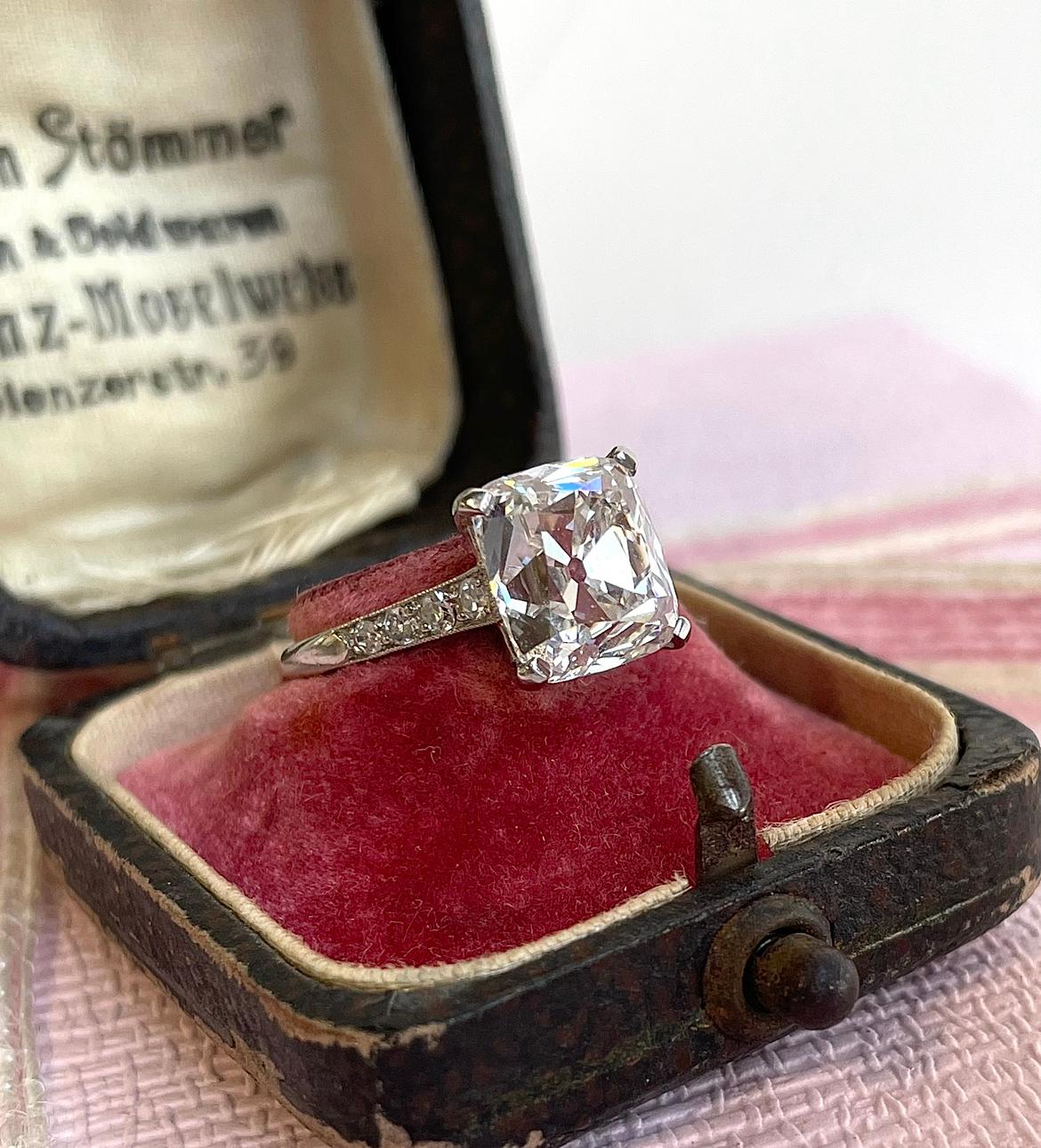 Women's Art Deco Cartier GIA 4.02 Carat Old Mine Cut Diamond Platinum Ring