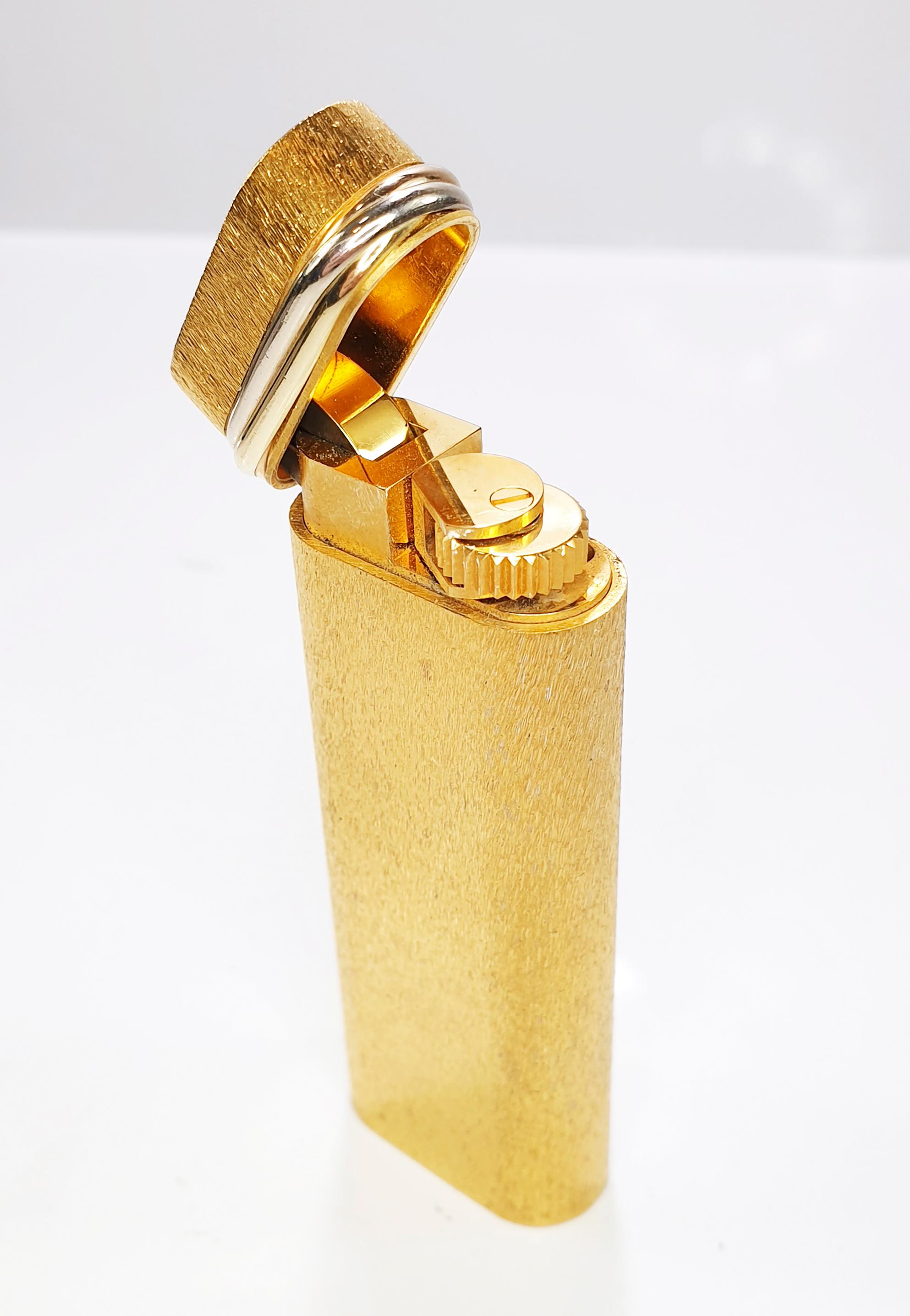 Art Deco Style Cartier Lighter Gold-Plated Guillochet Finish In Good Condition In Bilbao, ES