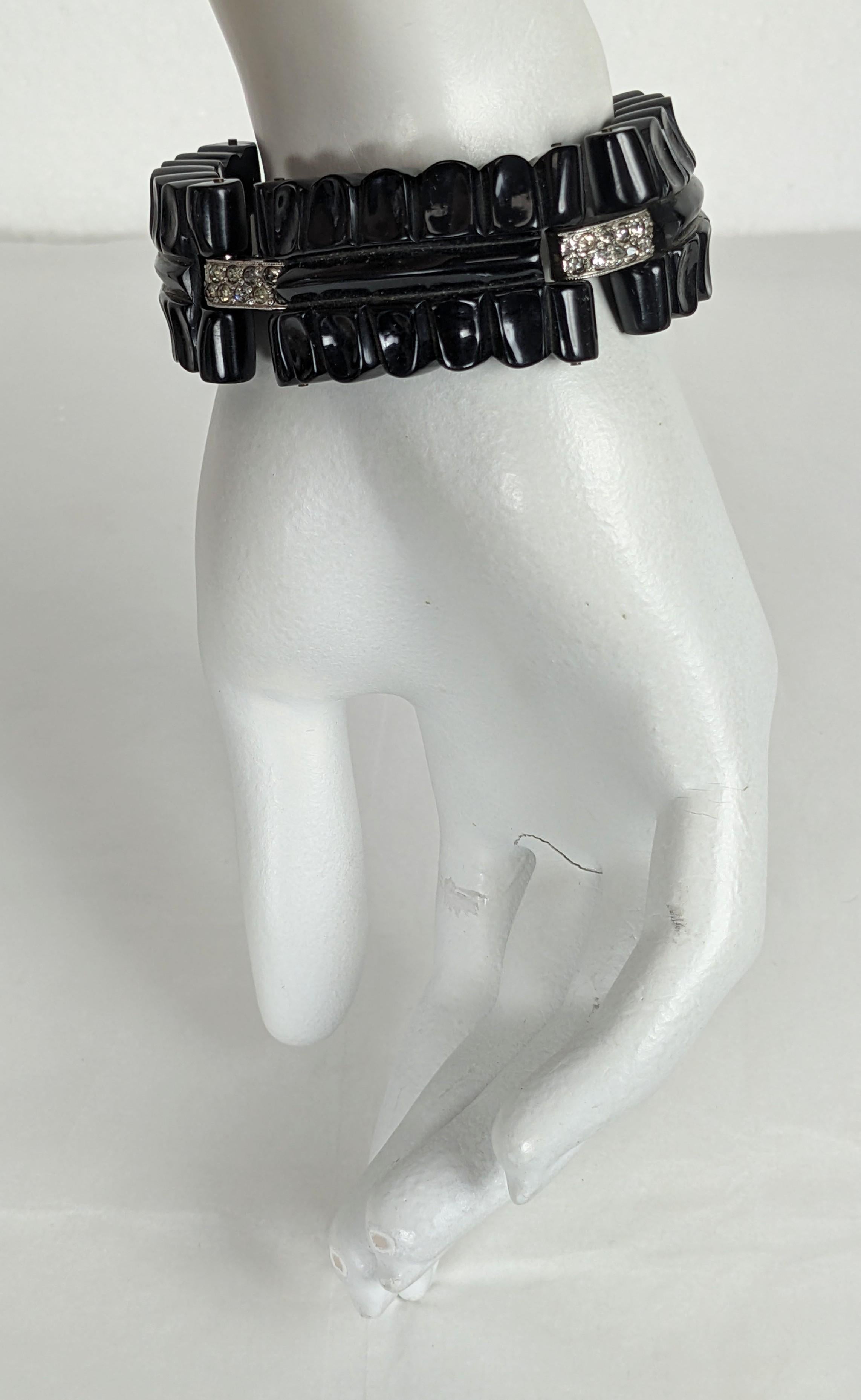 Art Deco Carved Bakelite and Pave Link Bracelet in vendita 4