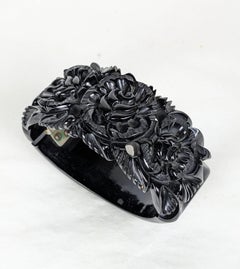 Art Deco Carved Bakelite Clamper Cuff
