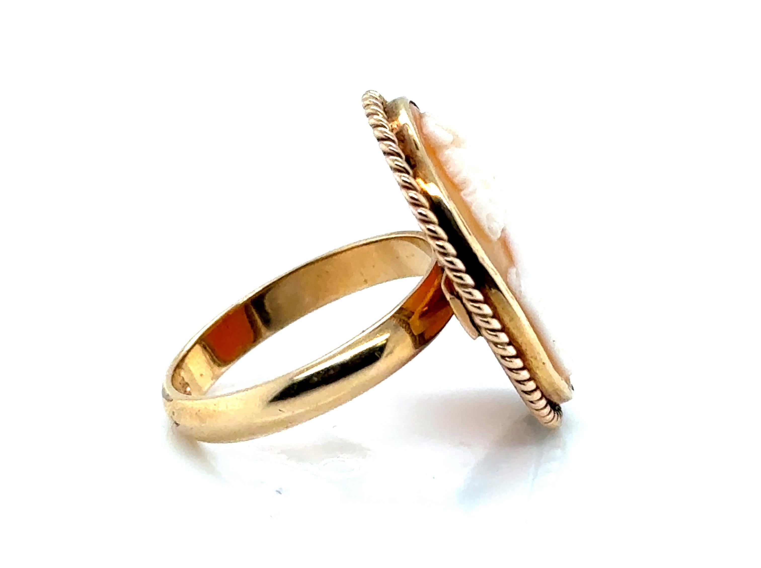 Women's Art Deco Carved Cameo Cocktail Ring Antique Vintage Original 1930's 14K Gold For Sale