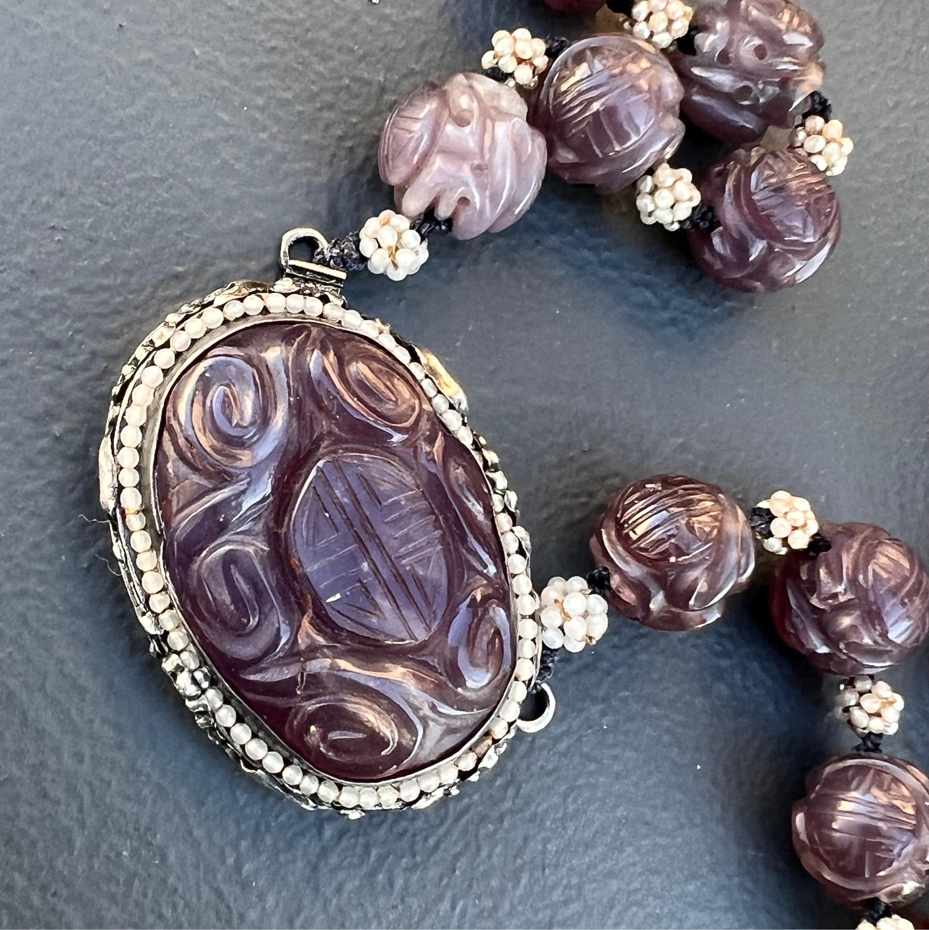 Art Deco Carved Chinese Amethyst Beaded Choker Necklace For Sale 6