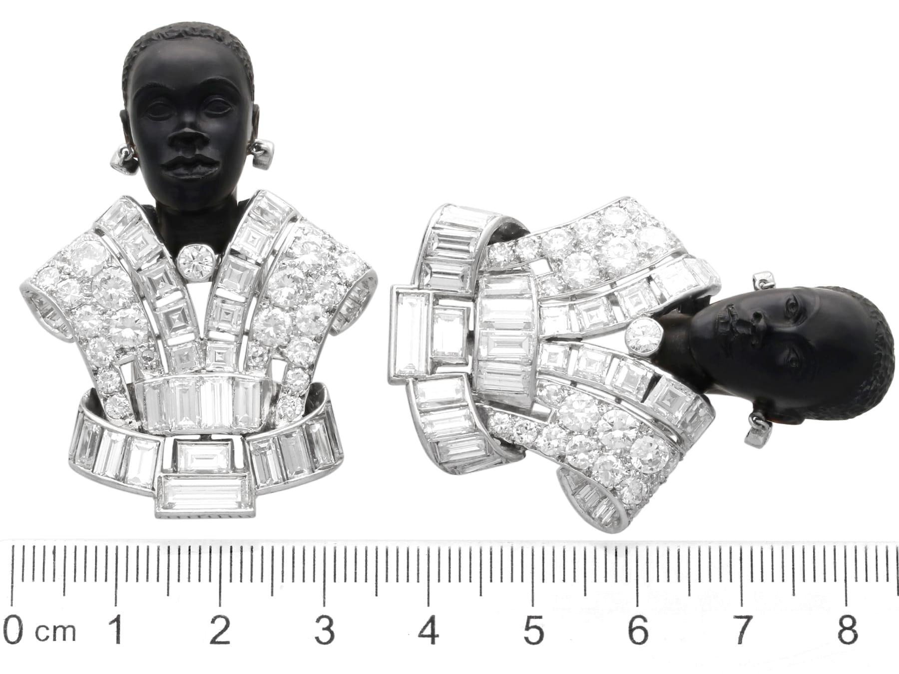 Art Decó Broches de cuarzo teñido tallado 23,06 quilates de diamantes paladio Circa 1925 en venta 6