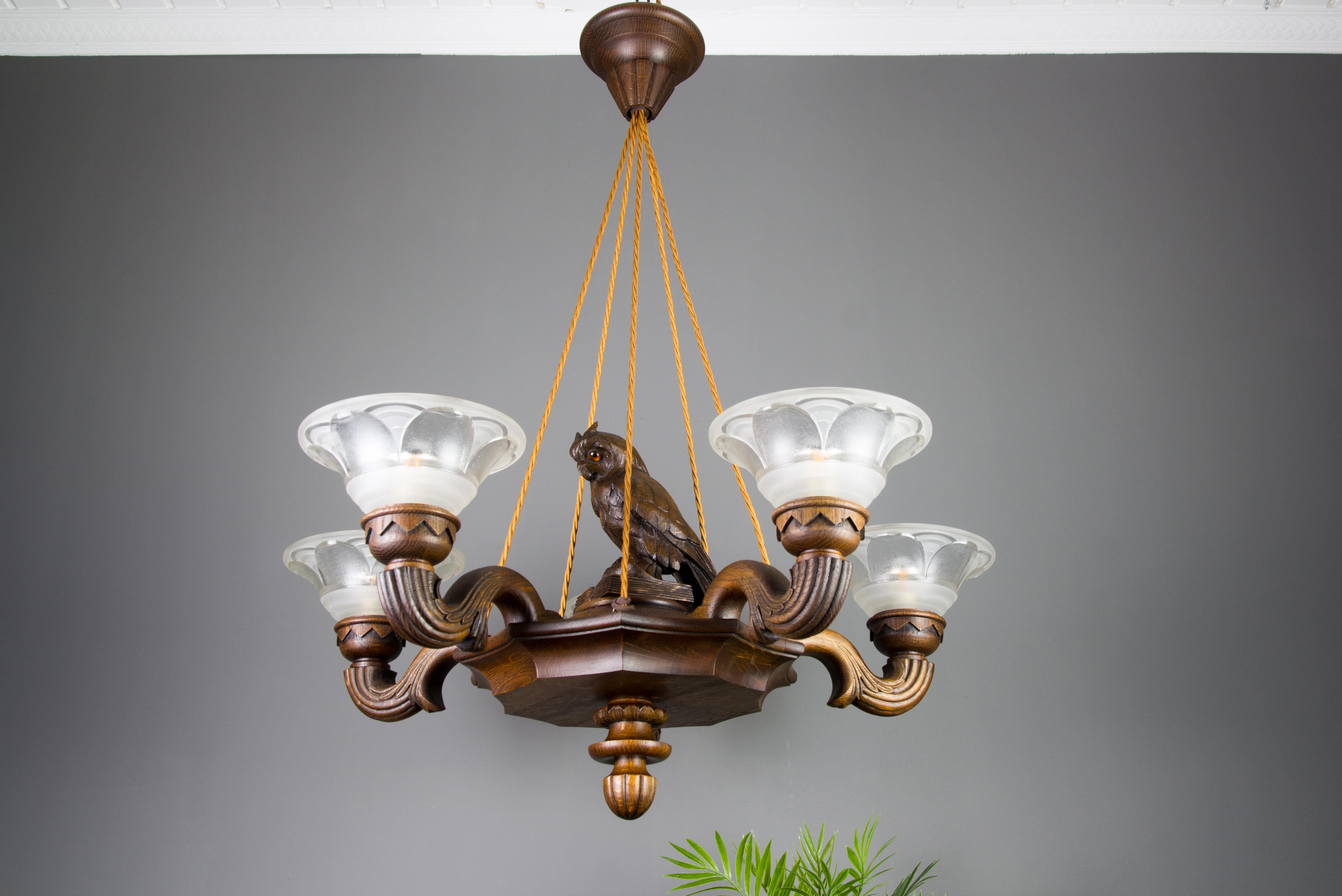 Art Deco Carved Five-Light Chandelier with Owl Figure and Glass by Ezan, 1920s 11