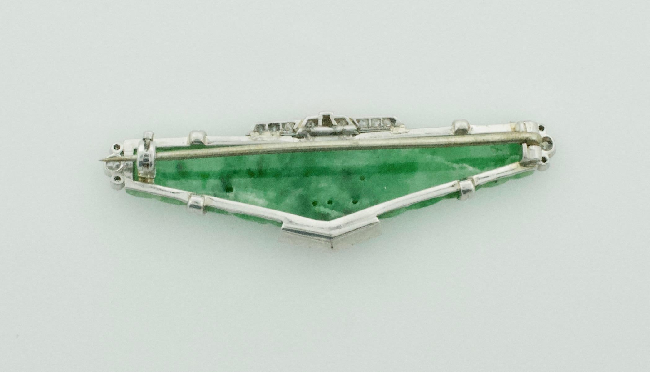 Art Deco Carved Jade and Diamond Brooch in Platinum, circa 1920s 2