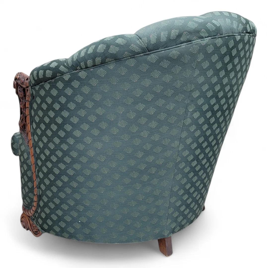 Art Deco - Canapé, chaise longue et ottoman sculptés et ornés à dossier Channel en vente 3