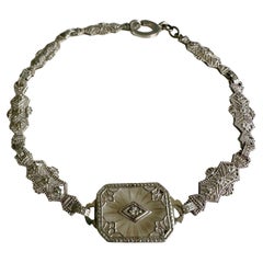 Filigranes Art-Déco-Armband aus geschnitztem Bergkristall, Diamant und 10 Karat Diamant