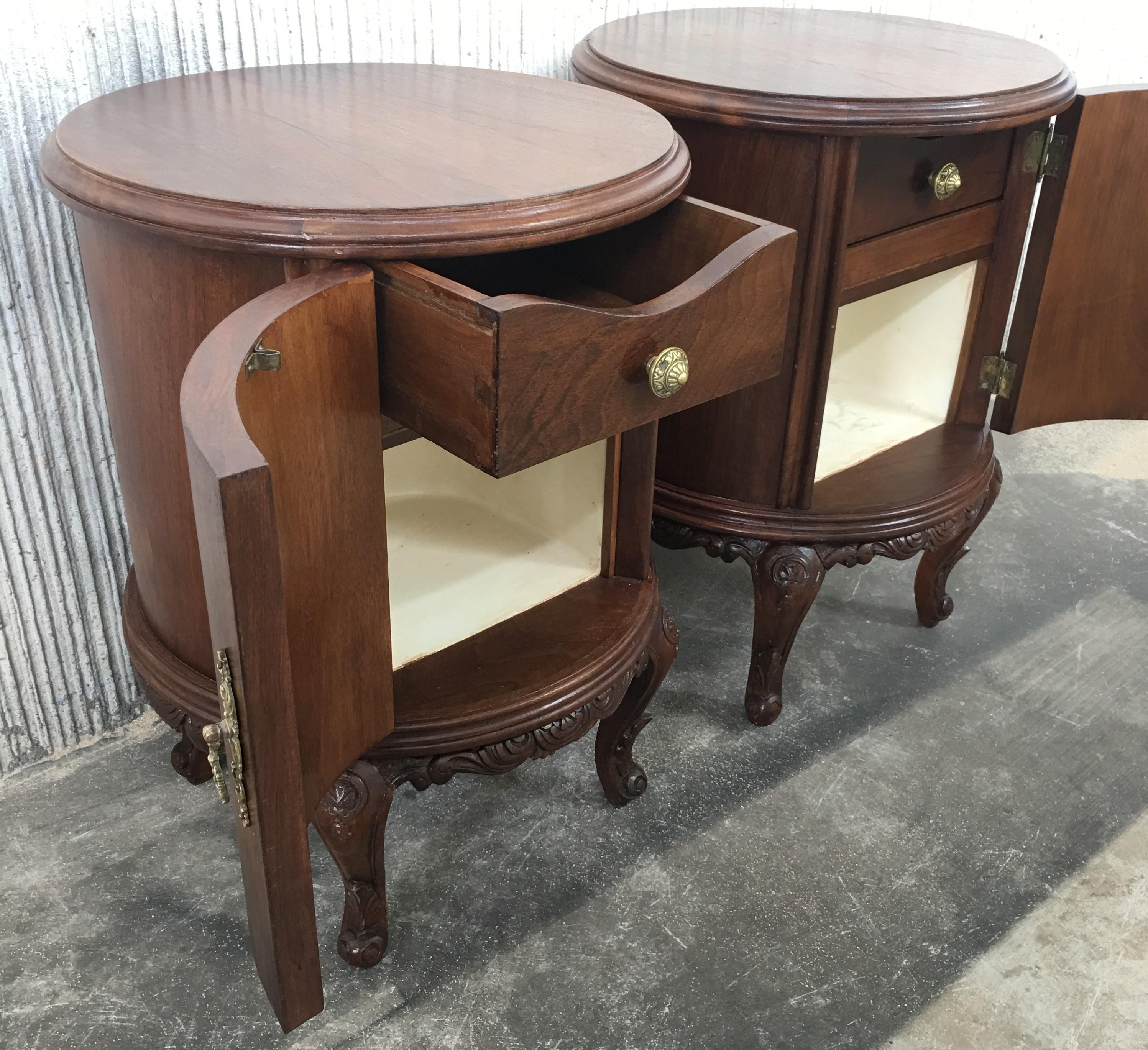 French Art Deco Carved Walnut Round Nightstands, a Pair