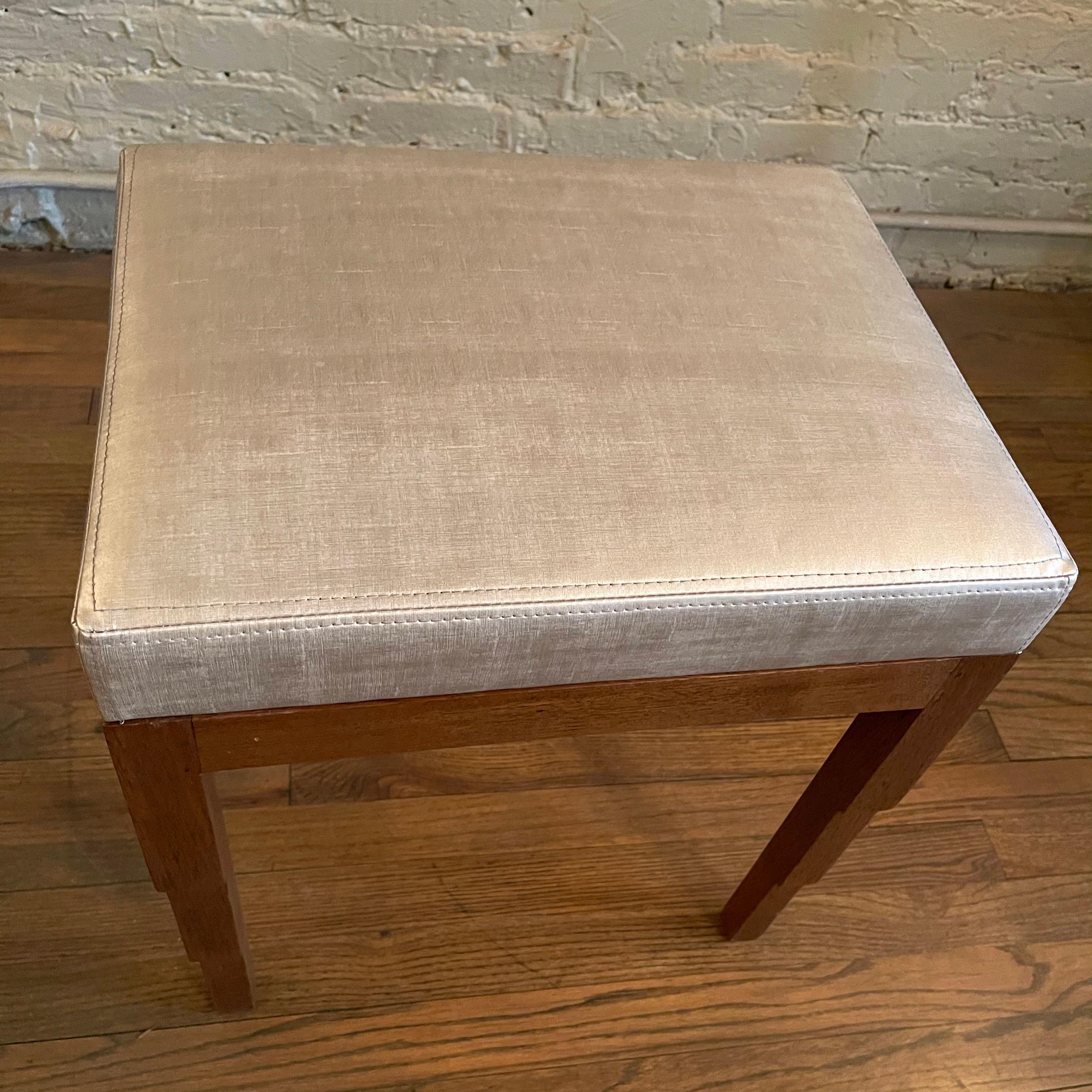 Art Deco Carved Walnut Upholstered Ottoman In Good Condition In Brooklyn, NY