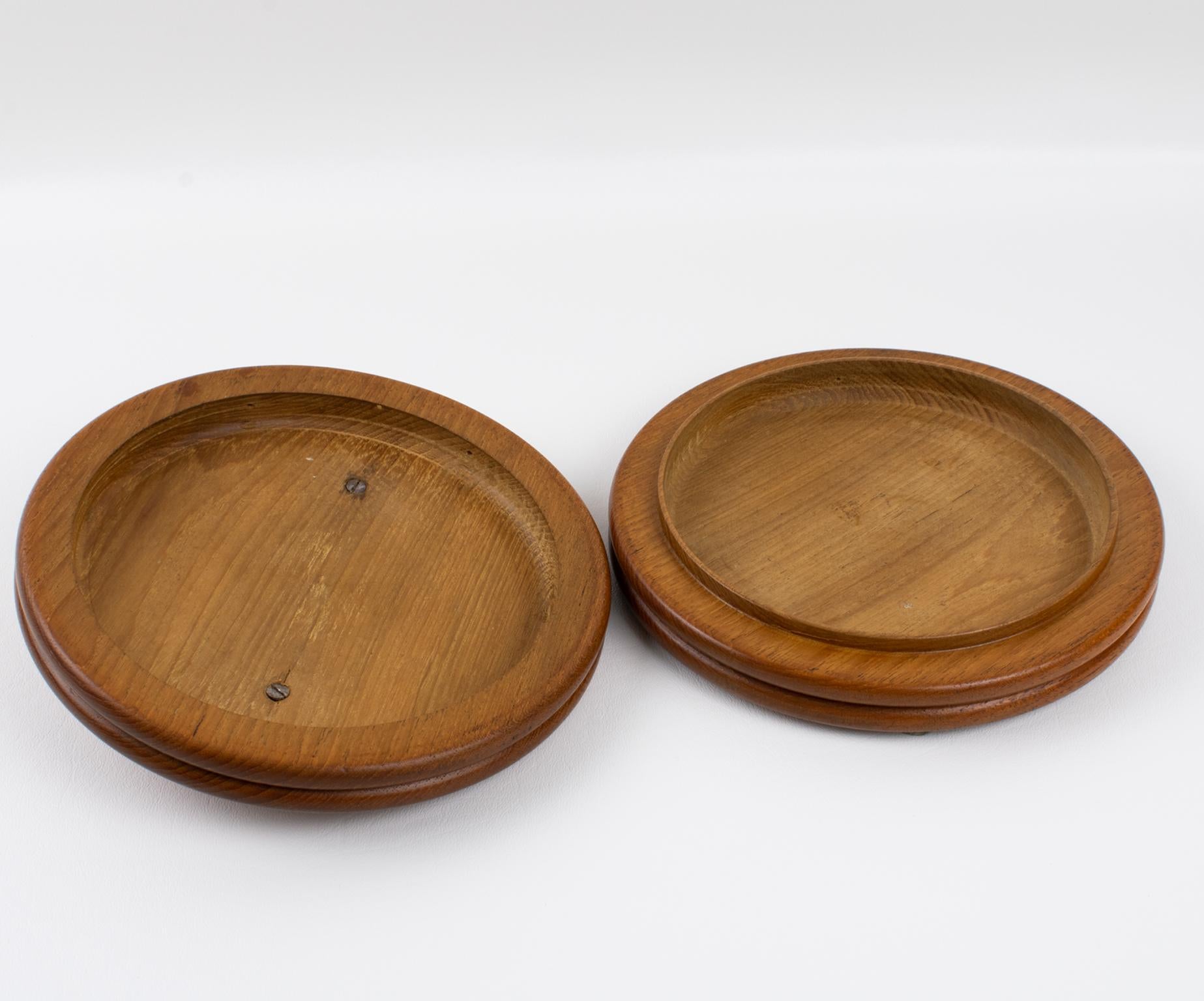 Art Deco Carved Wood Box with Metal Accent, France circa 1930 For Sale 1