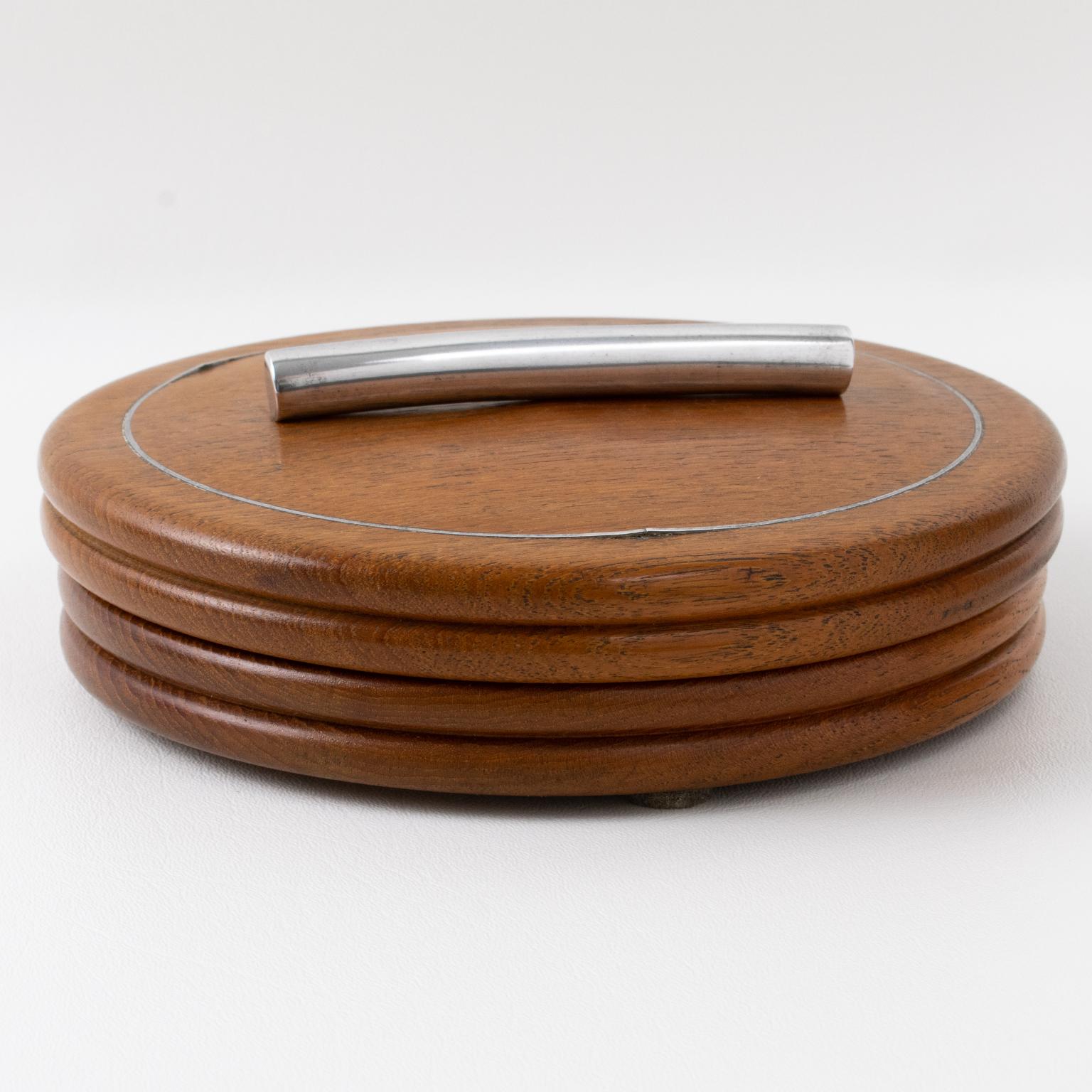 Art Deco Carved Wood Box with Metal Accent, France circa 1930 For Sale 2