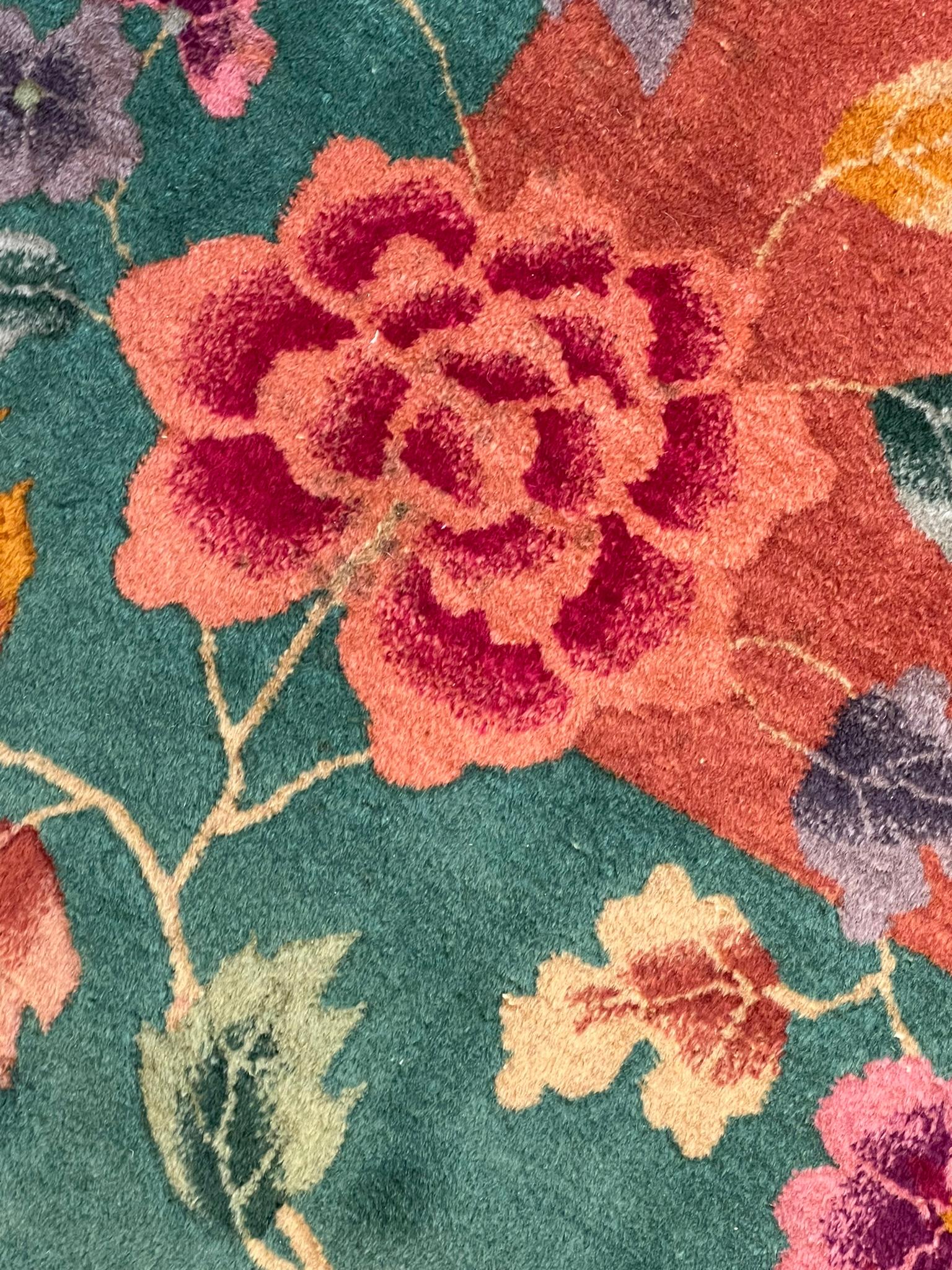Art Déco: Cascada de flores sobre campo naranja vivo y borde verde esmeralda en Bueno estado para la venta en Firenze, IT