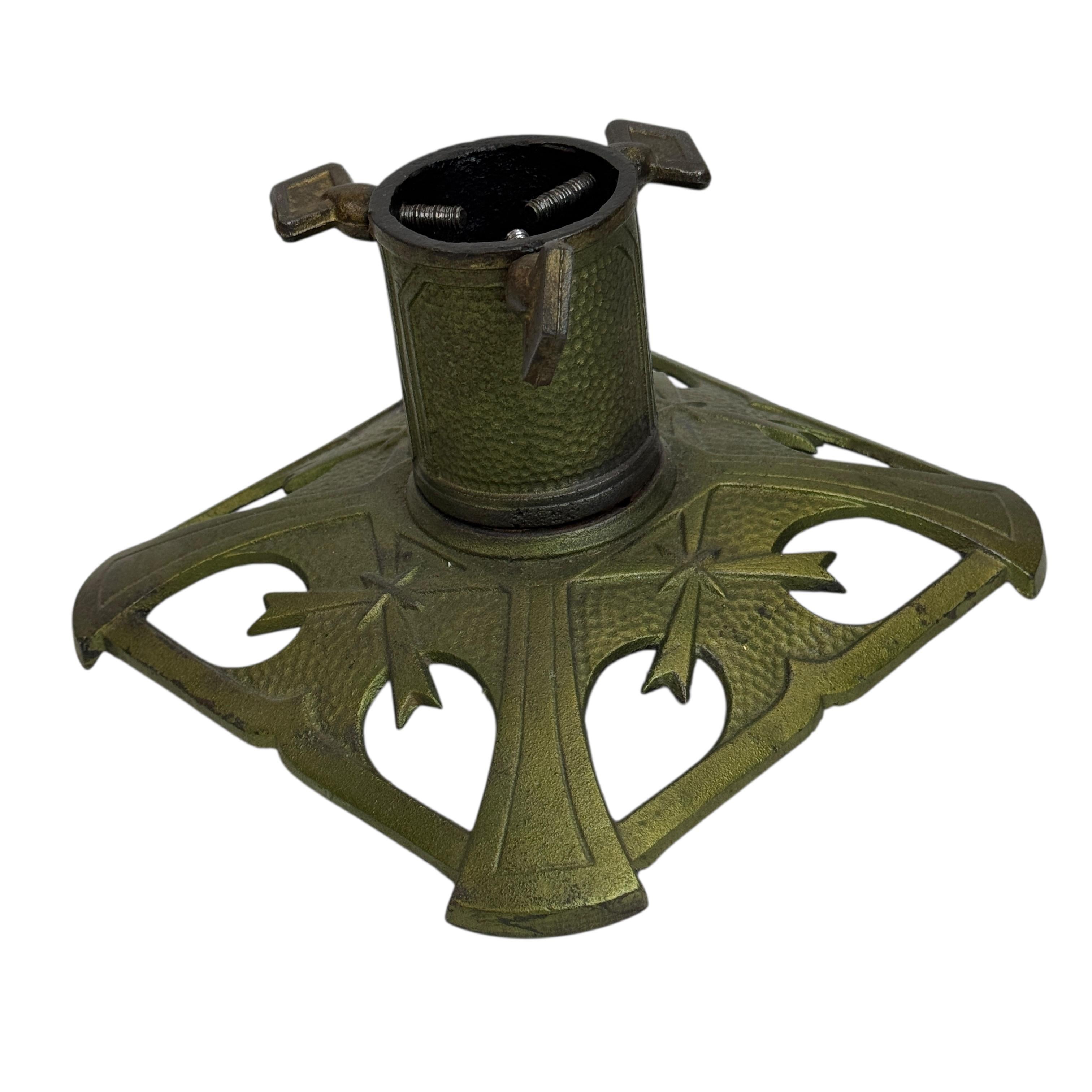 Soporte de hierro fundido Art Decó para árbol de Navidad, Vintage, Alemán, Años 1920 en Bueno estado para la venta en Nuernberg, DE
