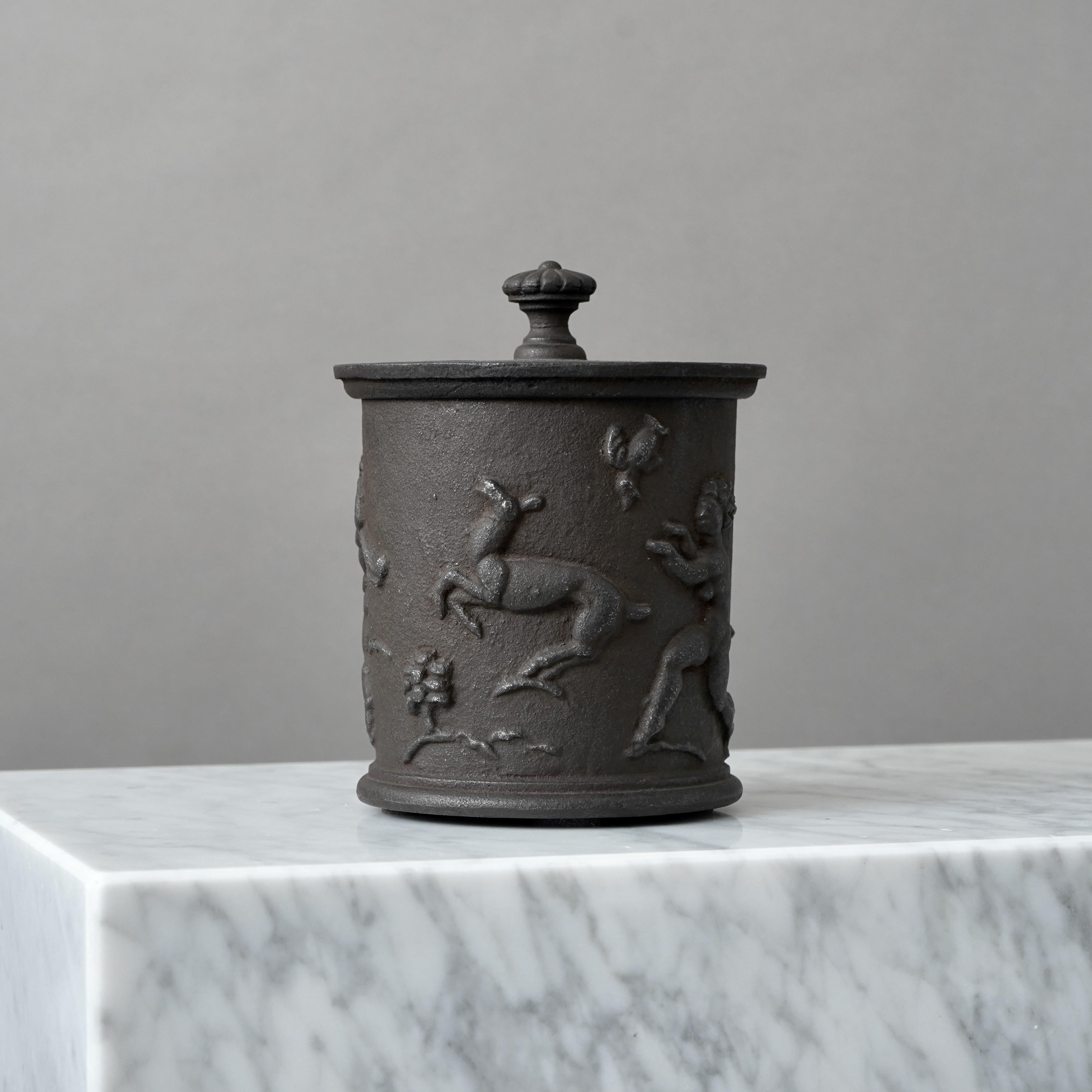 Art Deco Cast Iron Jar by Carl Elmberg, Nafveqvarns Bruk, Sweden, 1920s For Sale 5