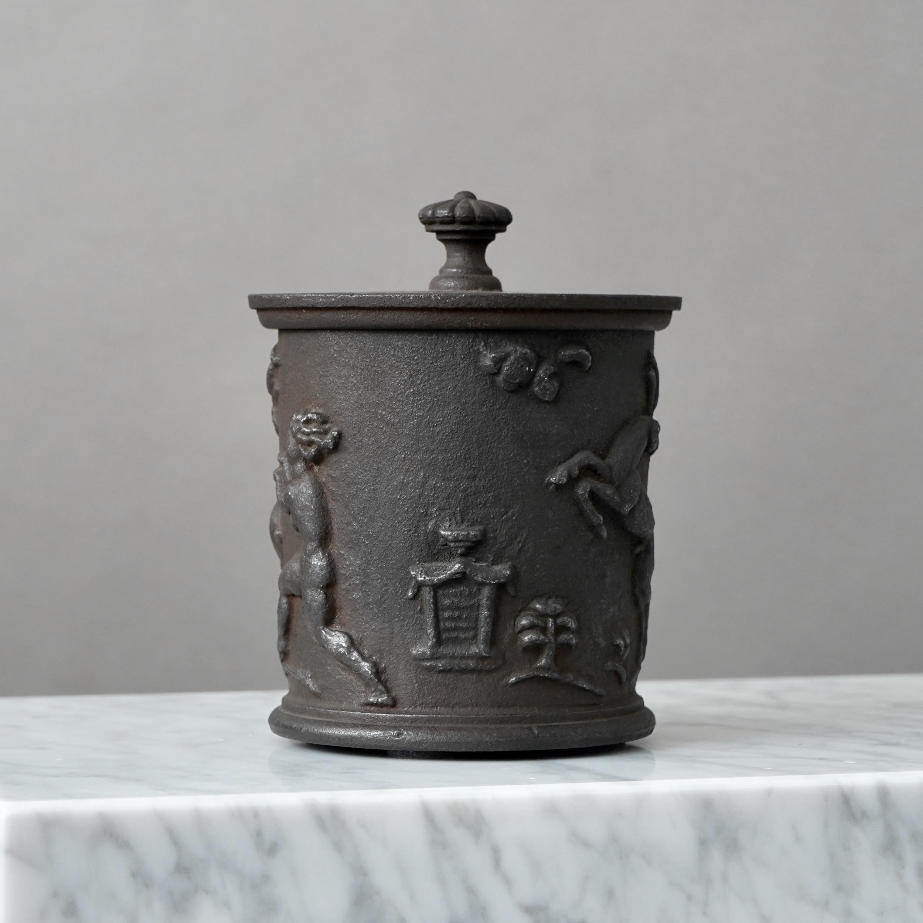 Art Deco Cast Iron Jar by Carl Elmberg, Nafveqvarns Bruk, Sweden, 1920s For Sale 7