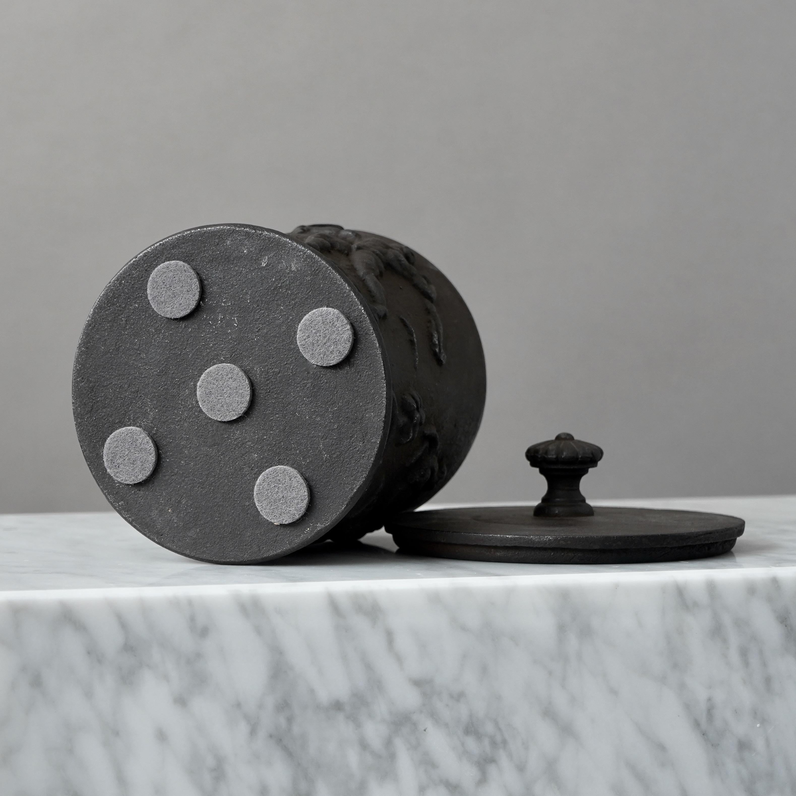 Art Deco Cast Iron Jar by Carl Elmberg, Nafveqvarns Bruk, Sweden, 1920s For Sale 10