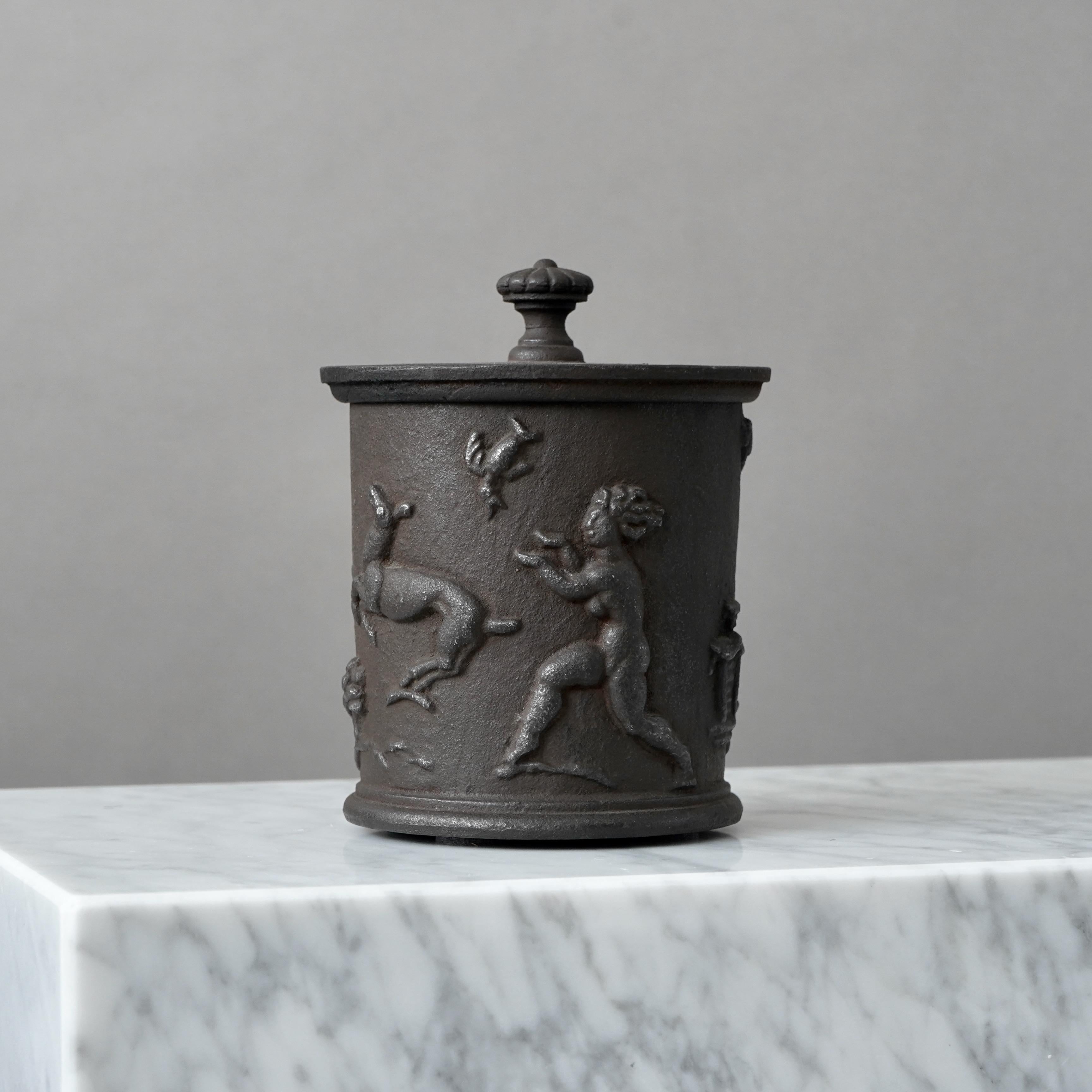 Early 20th Century Art Deco Cast Iron Jar by Carl Elmberg, Nafveqvarns Bruk, Sweden, 1920s For Sale