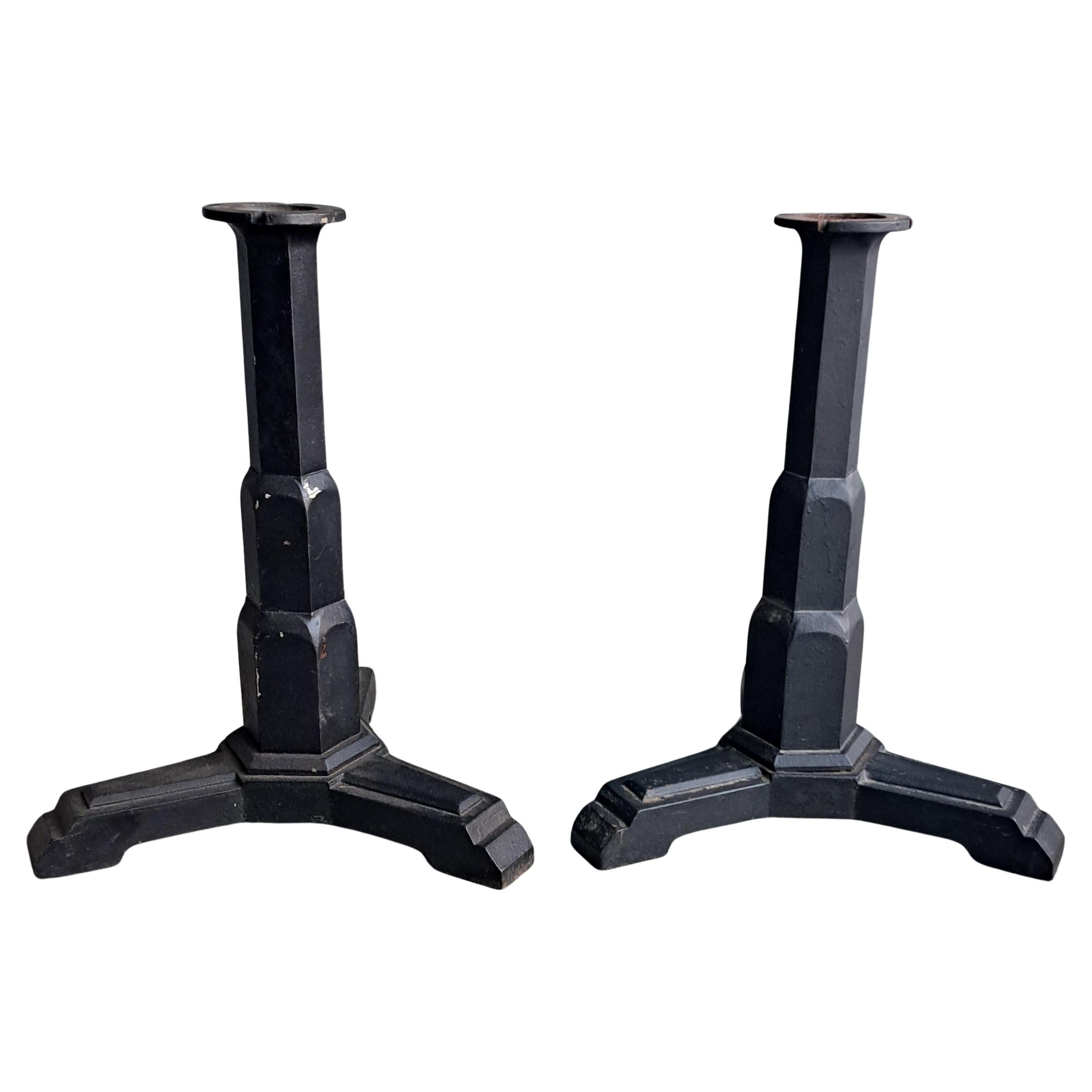 Paire de socles de table en fonte Art Déco