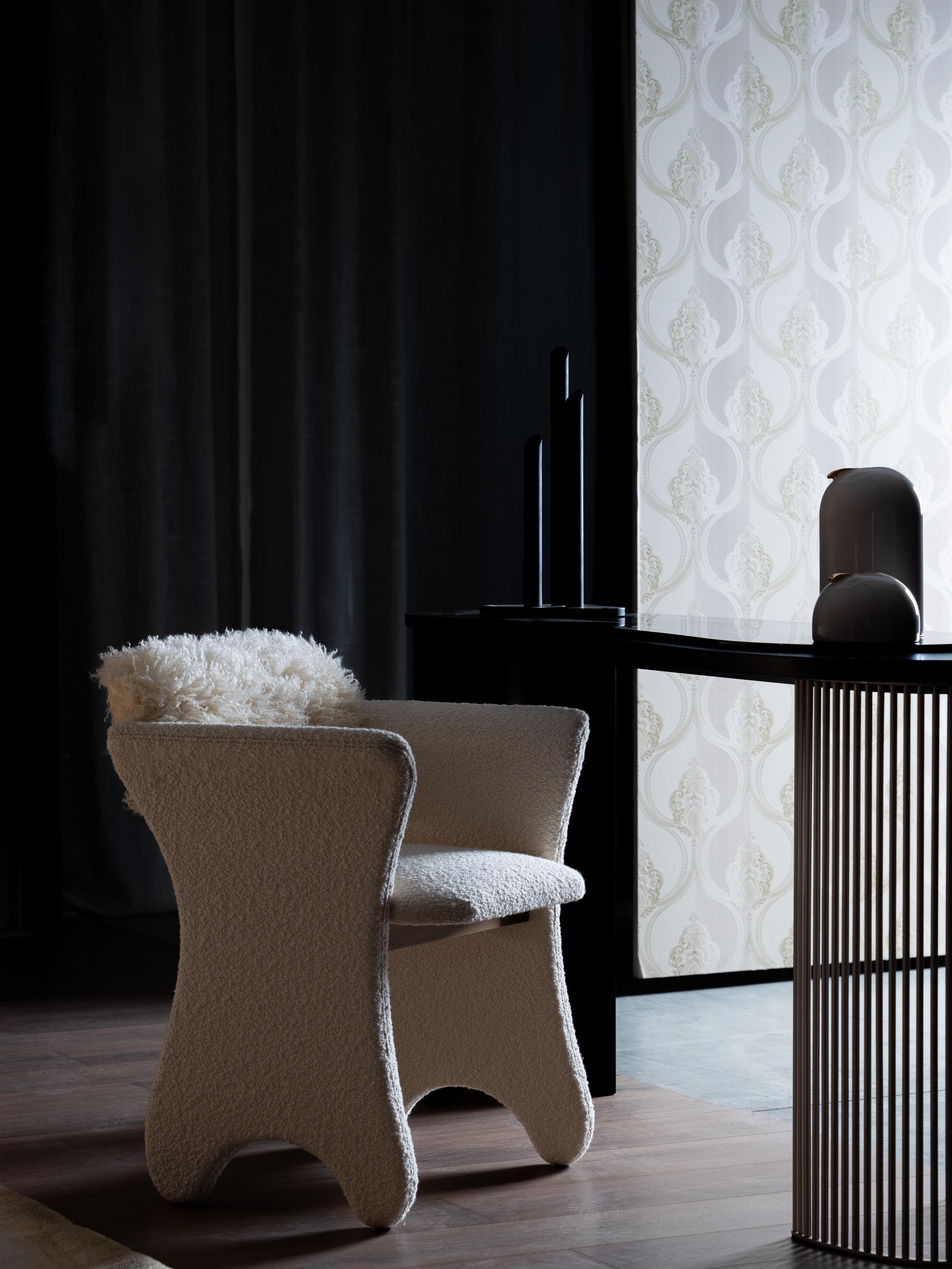 Art déco-Konsolentisch Castelo, Sahara Noir, Champagner, handgefertigt von Greenapple im Angebot 1
