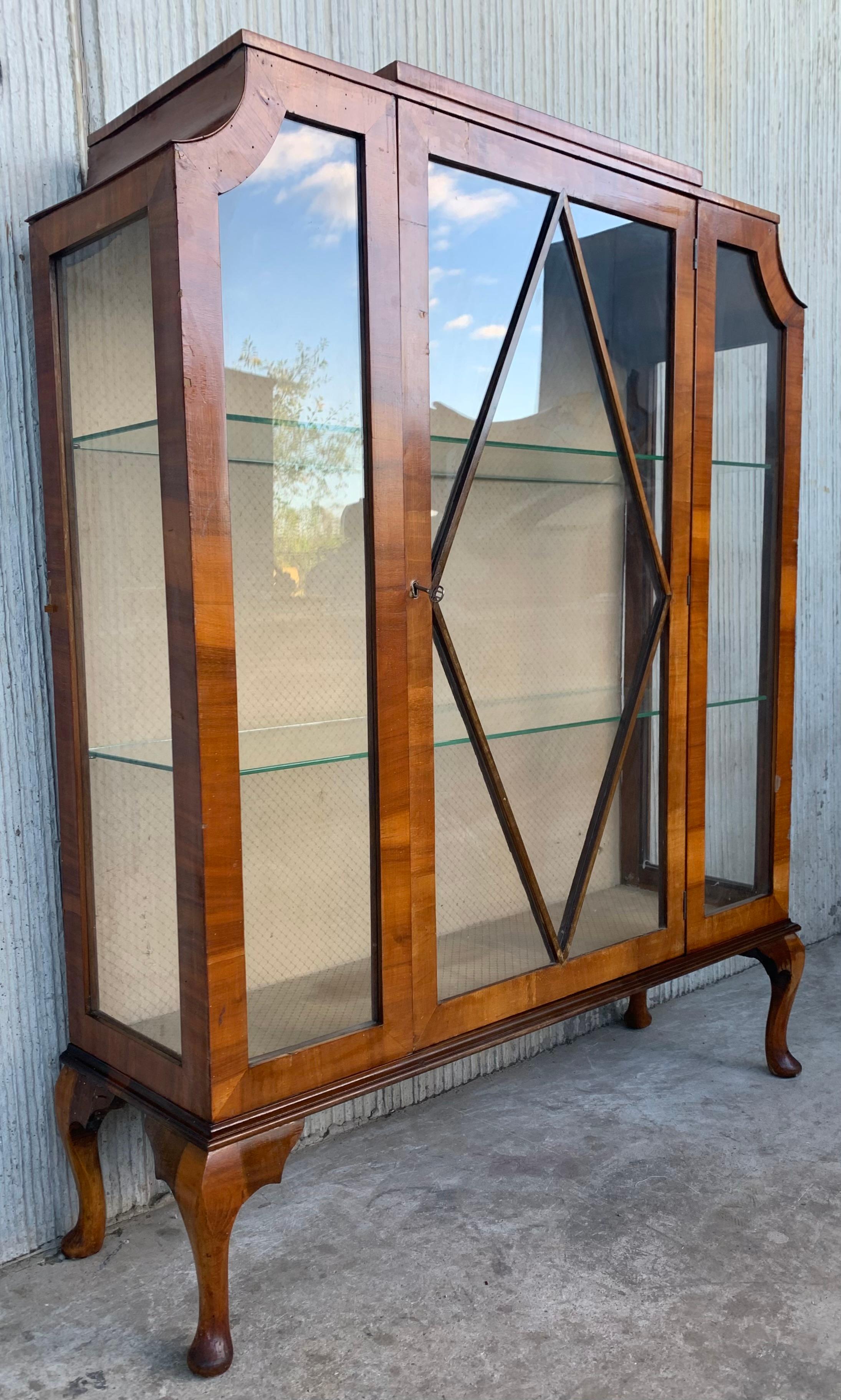 Walnut Art Deco Cathedral Display Cabinet with Cabriole Legs, Vitrine, circa 1930 For Sale