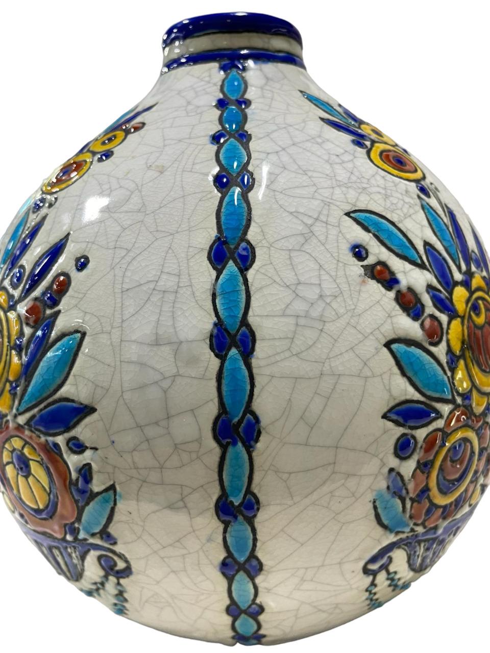ART DECO CATTEAU Charles Egg Shape Vase D944 1925/1926 In Good Condition For Sale In Richmond Hill, ON