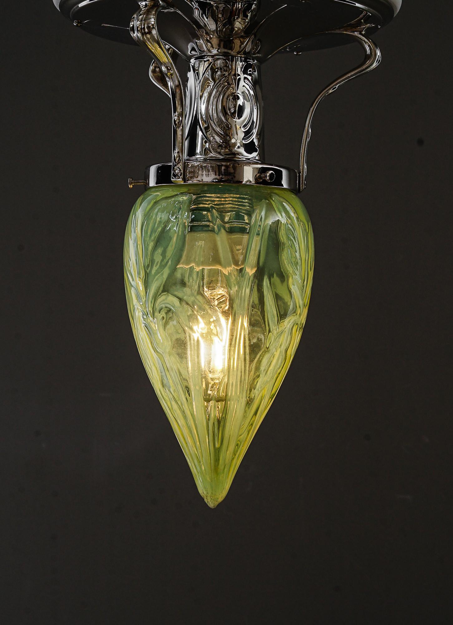 Alpaga Plafonnier Art Déco alpaga ( métal blanc ) avec verre opalin ancien 1920s en vente