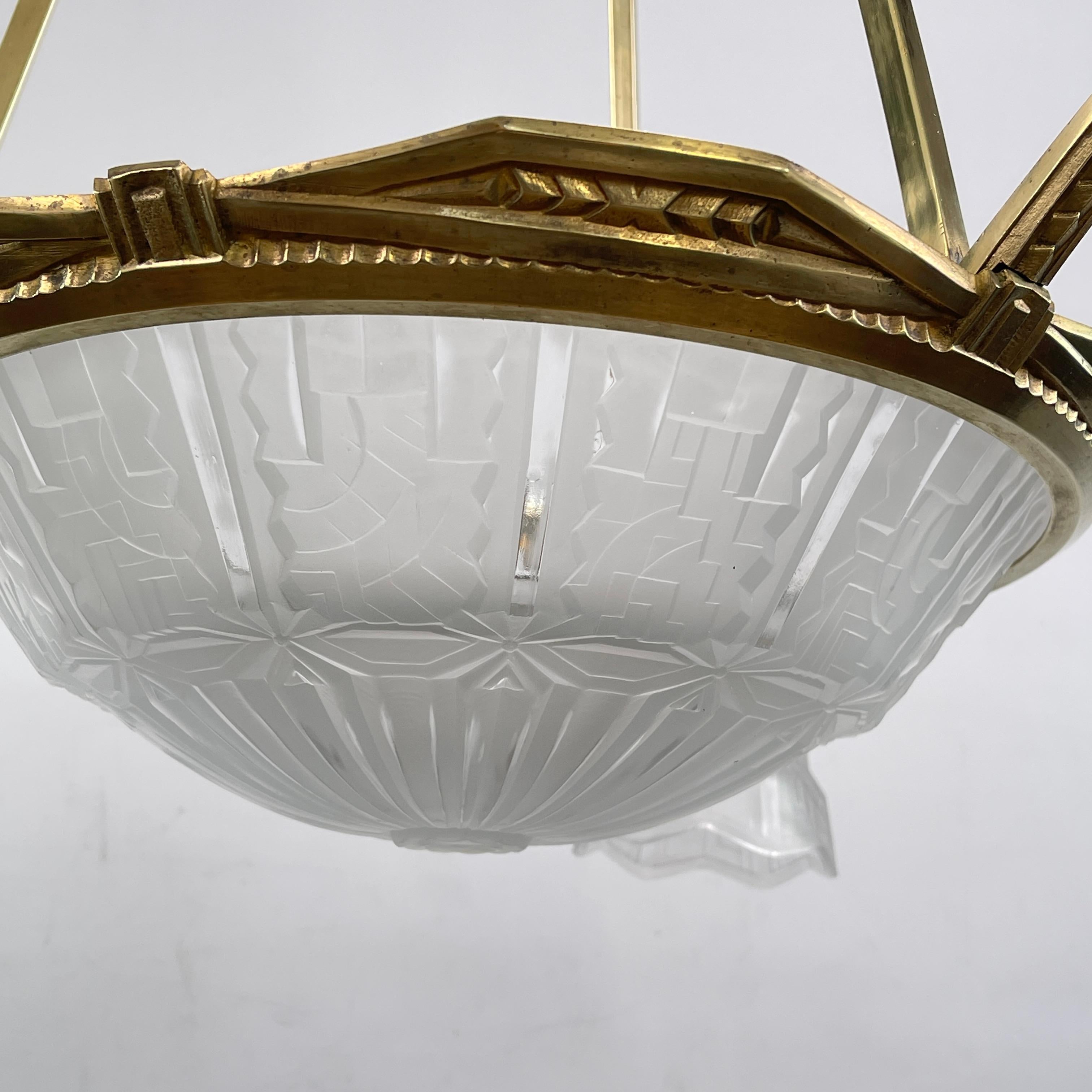ART DECO lampadario a soffitto P. Maynadier lampada a sospensione in bronzo, anni '30 In condizioni buone in vendita a Bingen am Rhein, RP