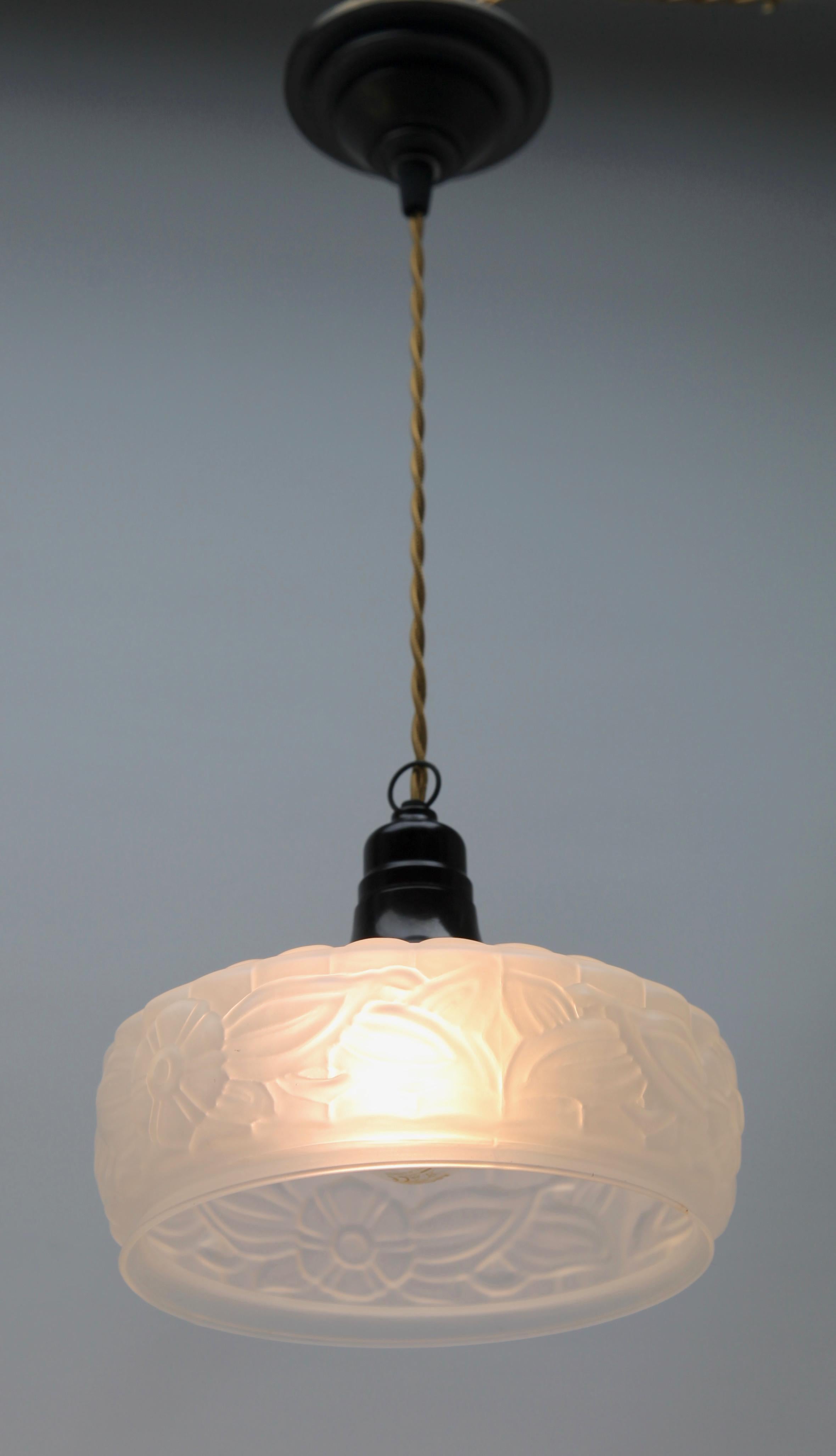 Mid-20th Century Art Deco Ceiling Lamp, Scailmont Belgium Glass Shade, 1930s