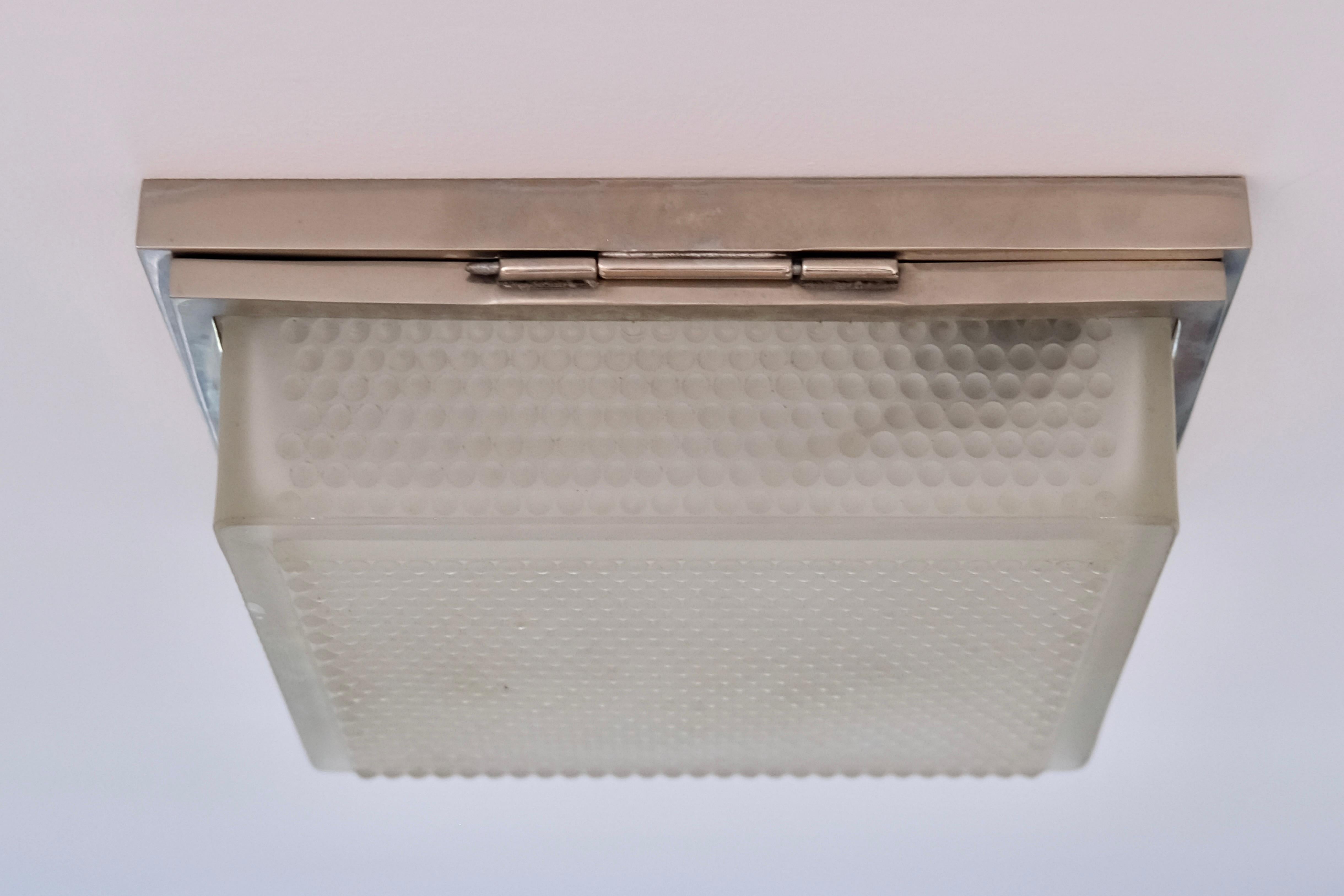 Policromo Lampada da soffitto Art Déco con vetro smerigliato di forma quadrata, Francia, anni '30 in vendita