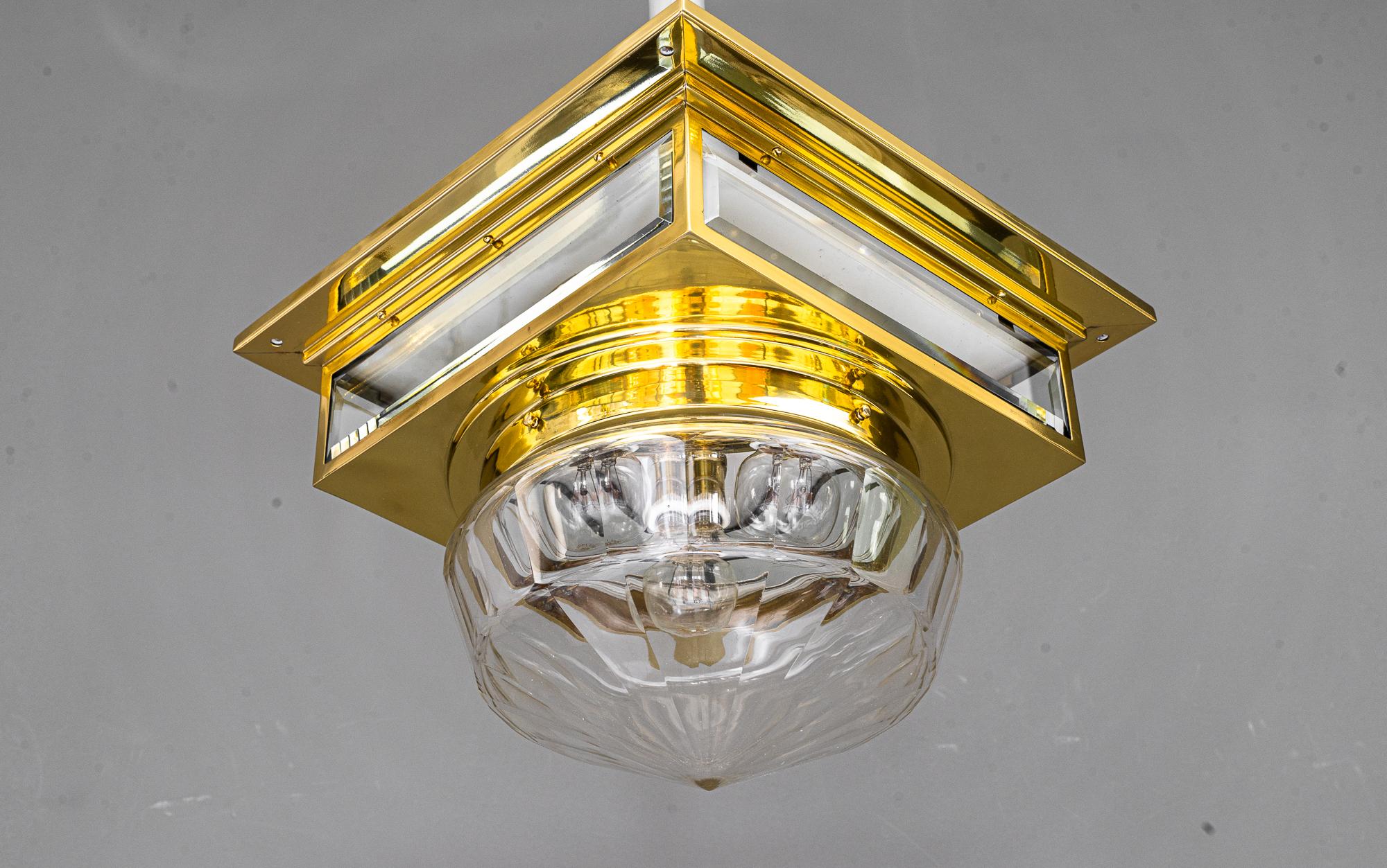 Art Deco ceiling lamp with an hight quality glass shade around 1920s In Good Condition In Wien, AT