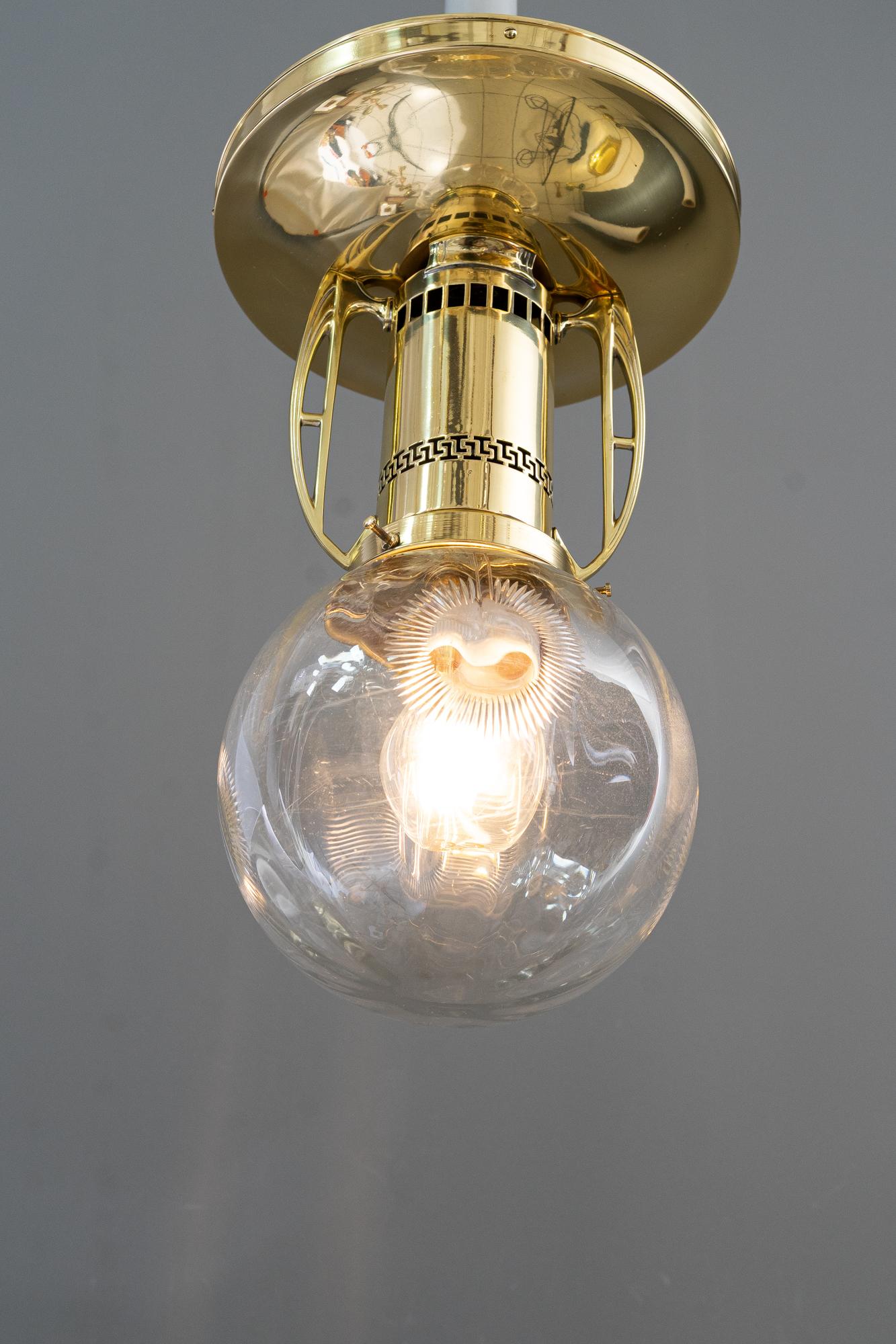 Lámpara de techo art decó con pantalla de cristal tallado viena alrededor de 1920 ( Cristal transparente ) en venta 6