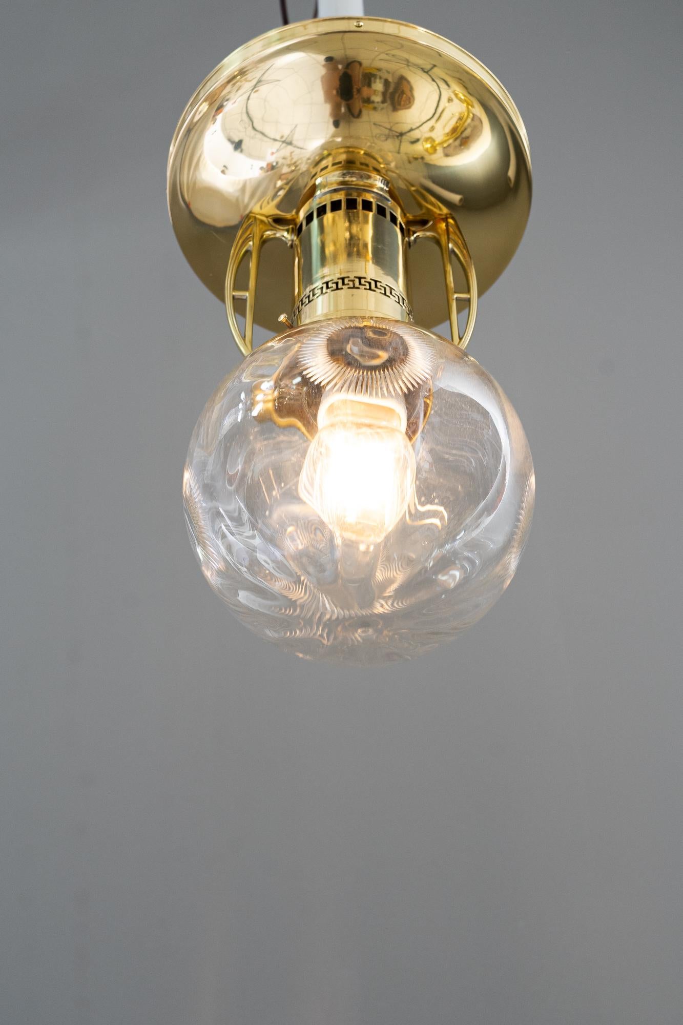 Lámpara de techo art decó con pantalla de cristal tallado viena alrededor de 1920 ( Cristal transparente ) en venta 1