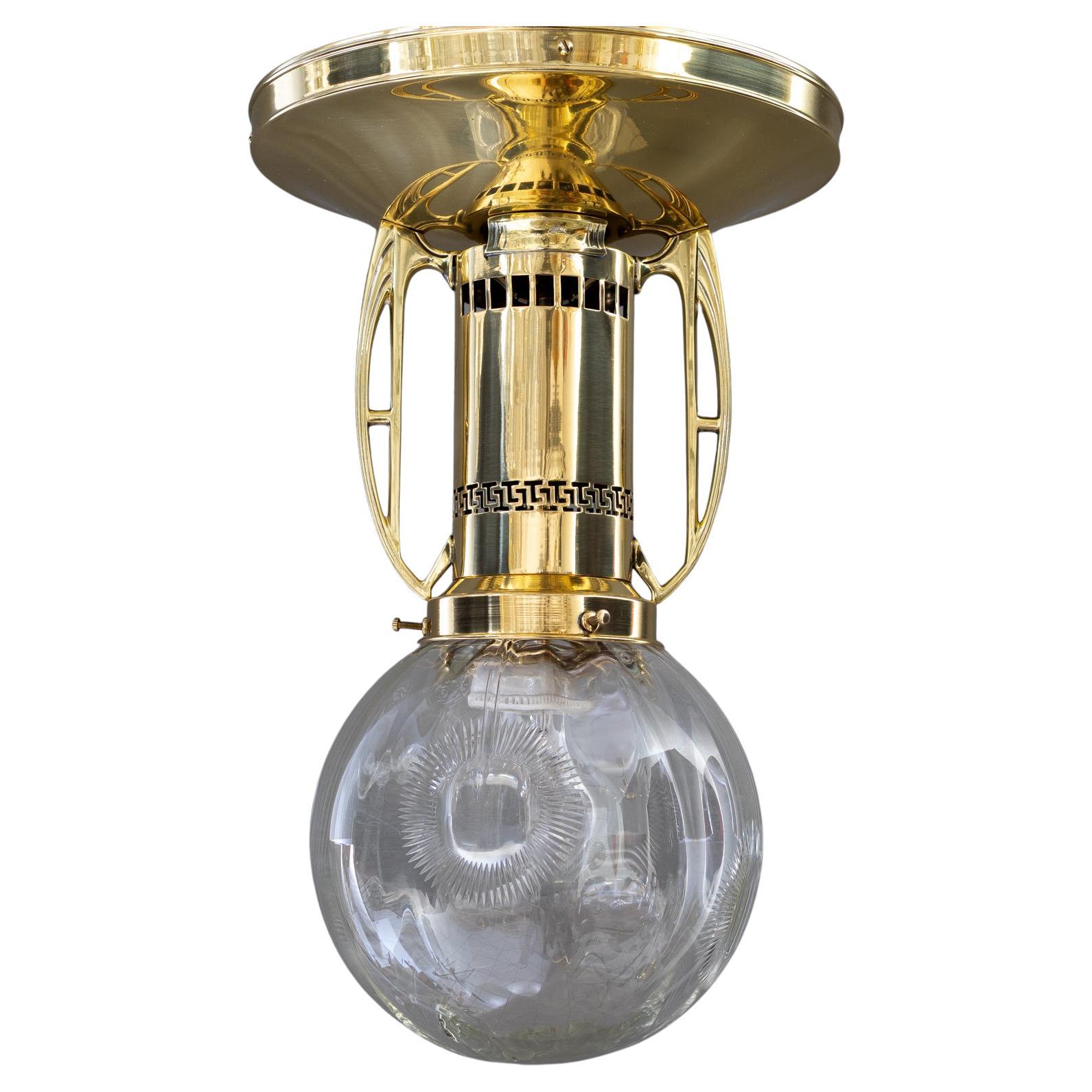 Lámpara de techo art decó con pantalla de cristal tallado viena alrededor de 1920 ( Cristal transparente ) en venta