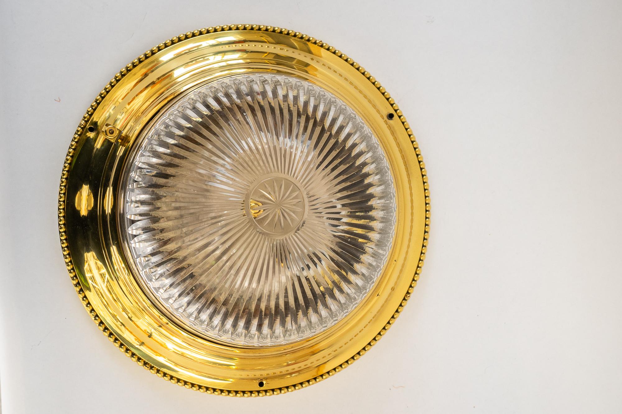Lámpara de techo Art Decó con pantalla de cristal tallado viena hacia 1920 en venta 6