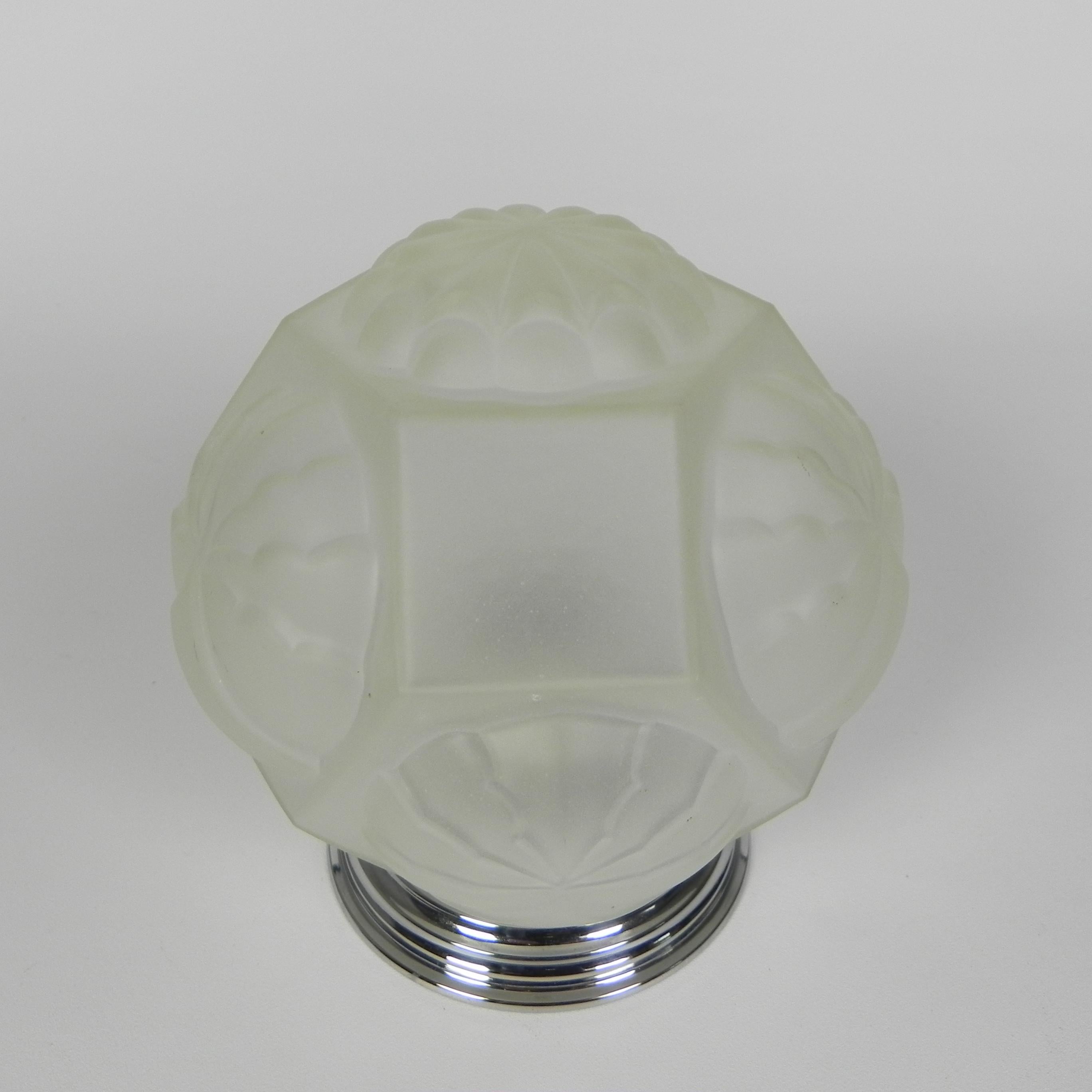 European Art Deco ceiling lamp with glass shade, 1930s For Sale