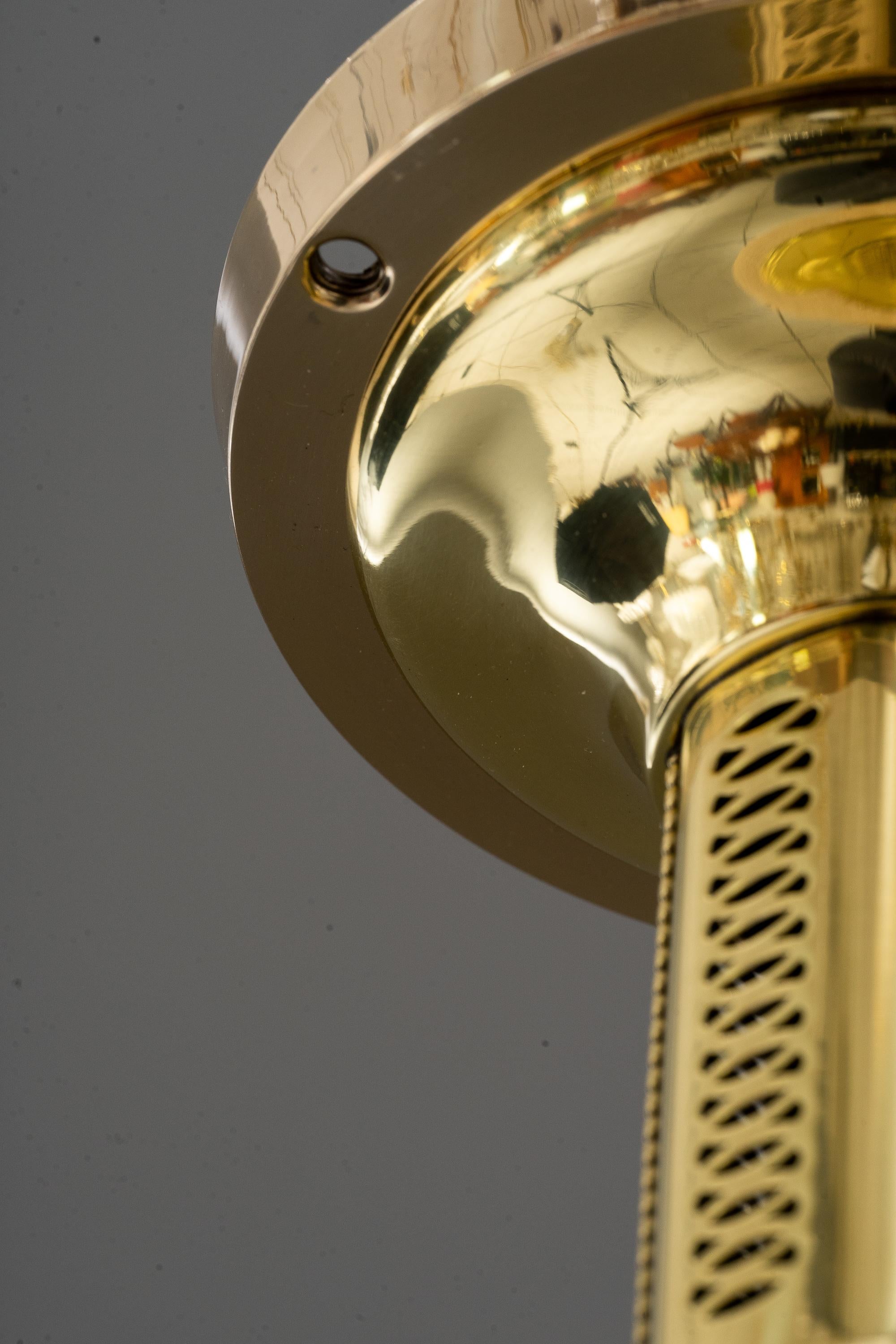 Art-Déco-Deckenlampe mit Original-Glasschirm um 1920 im Angebot 6