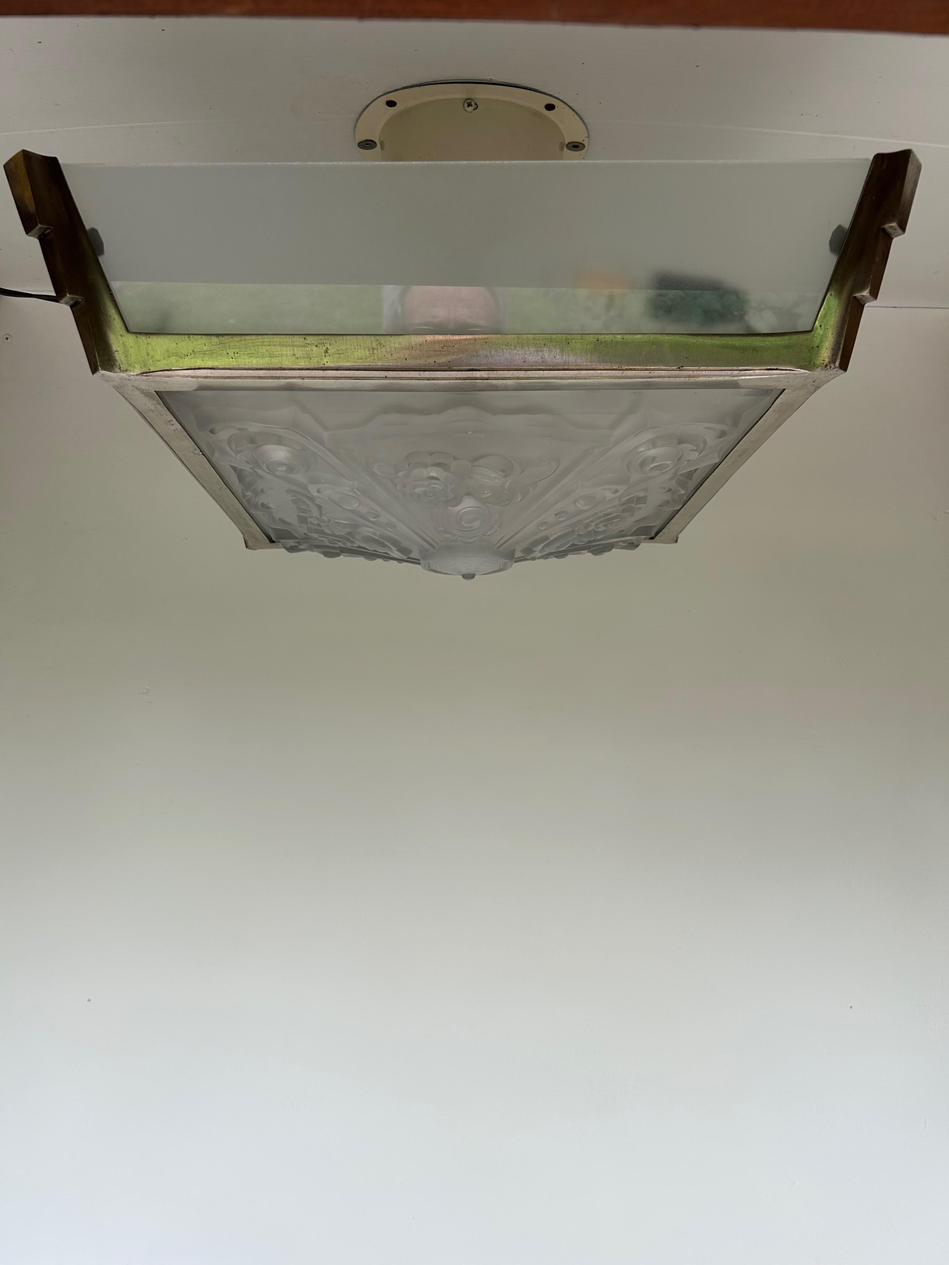 Art Deco Ceiling Light Attributed to Val Saint Lambert For Sale 1