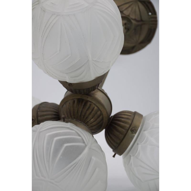 Plafonnier Art Déco à quatre globes, années 1930 Excellent état - En vente à Andrézieux-Bouthéon, FR