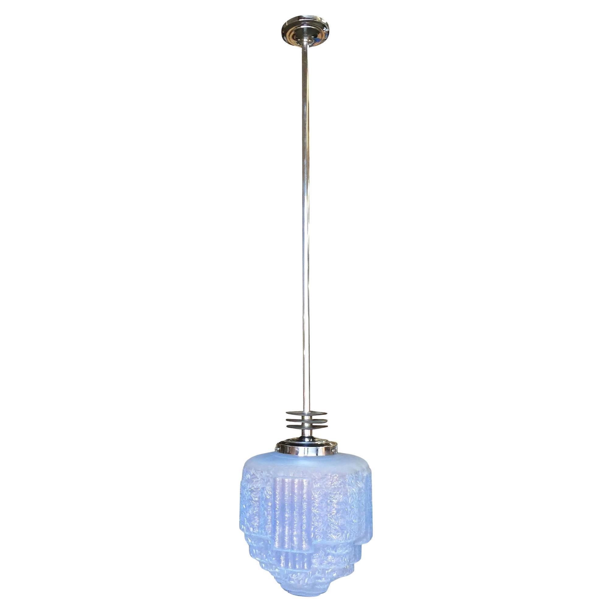 Colgante de techo Streamline con globo de cristal escalonado azul en venta