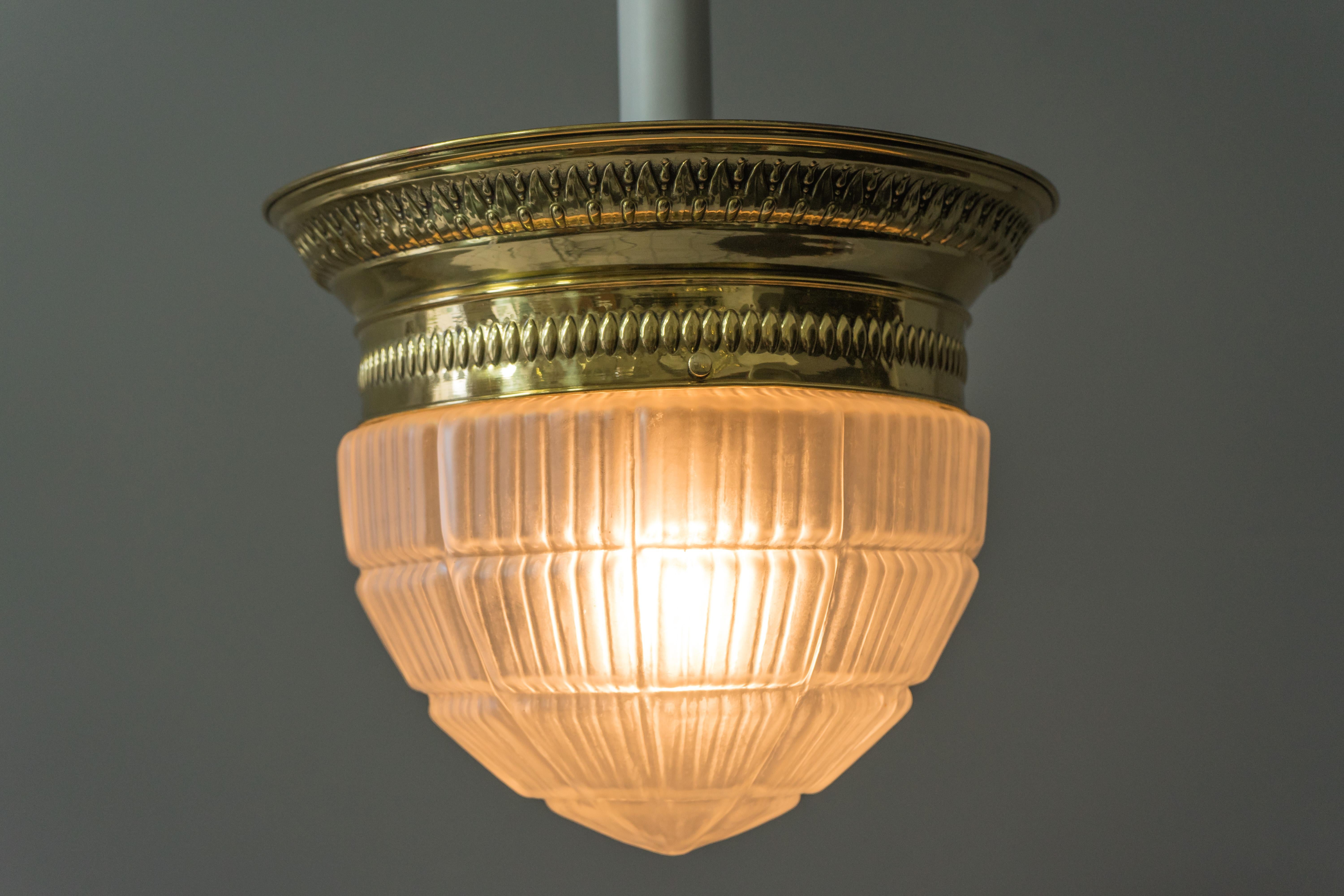 Lampe de plafond Art Déco Vienne circa 1920s avec verre original en vente 1