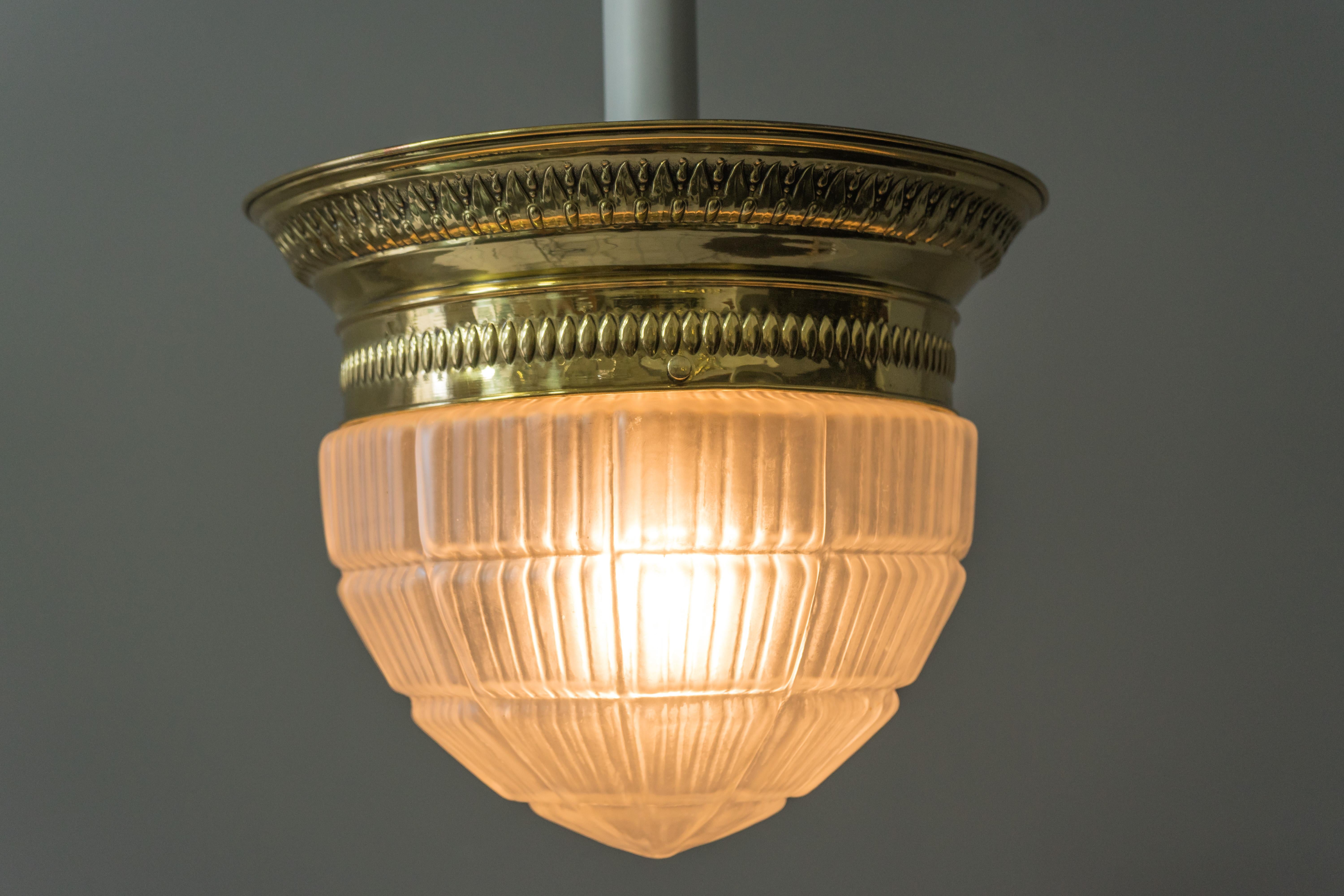 Lampe de plafond Art Déco Vienne circa 1920s avec verre original en vente 1