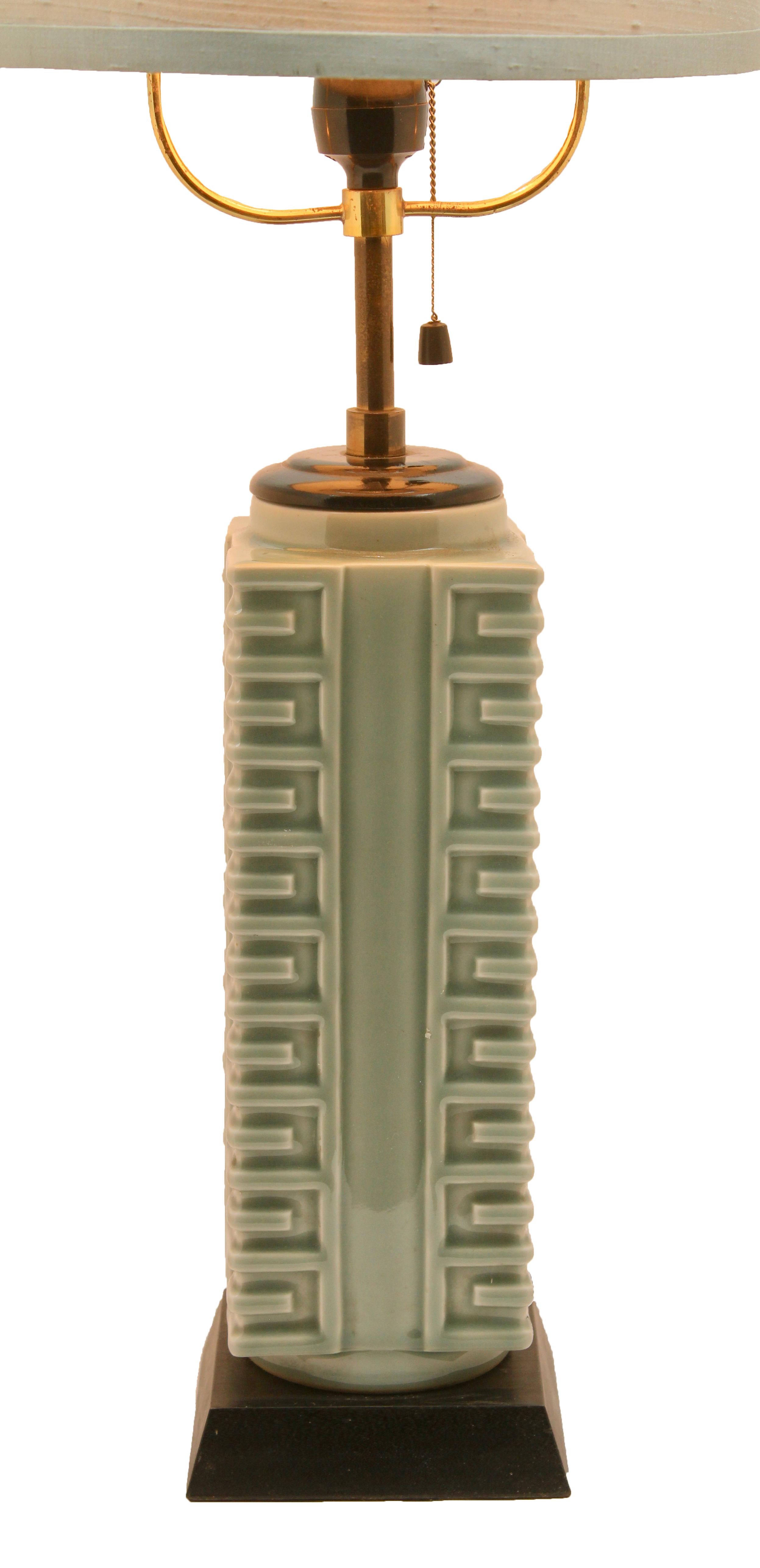 Art Deco Celadon Glazed Chinese Table Lamp in Jade-Green Ceramic In Good Condition In Verviers, BE