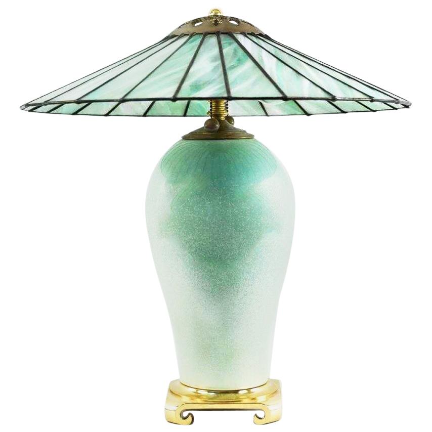 Art Deco Celadon Porzellan Meerjungfrau Urne Lampe:: Bleiglas Schlacke Schatten:: Meer-Schaum